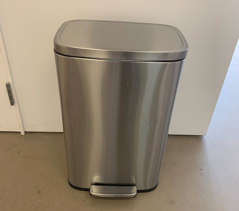 Trash Cans (3)  
2 silver and 1 black