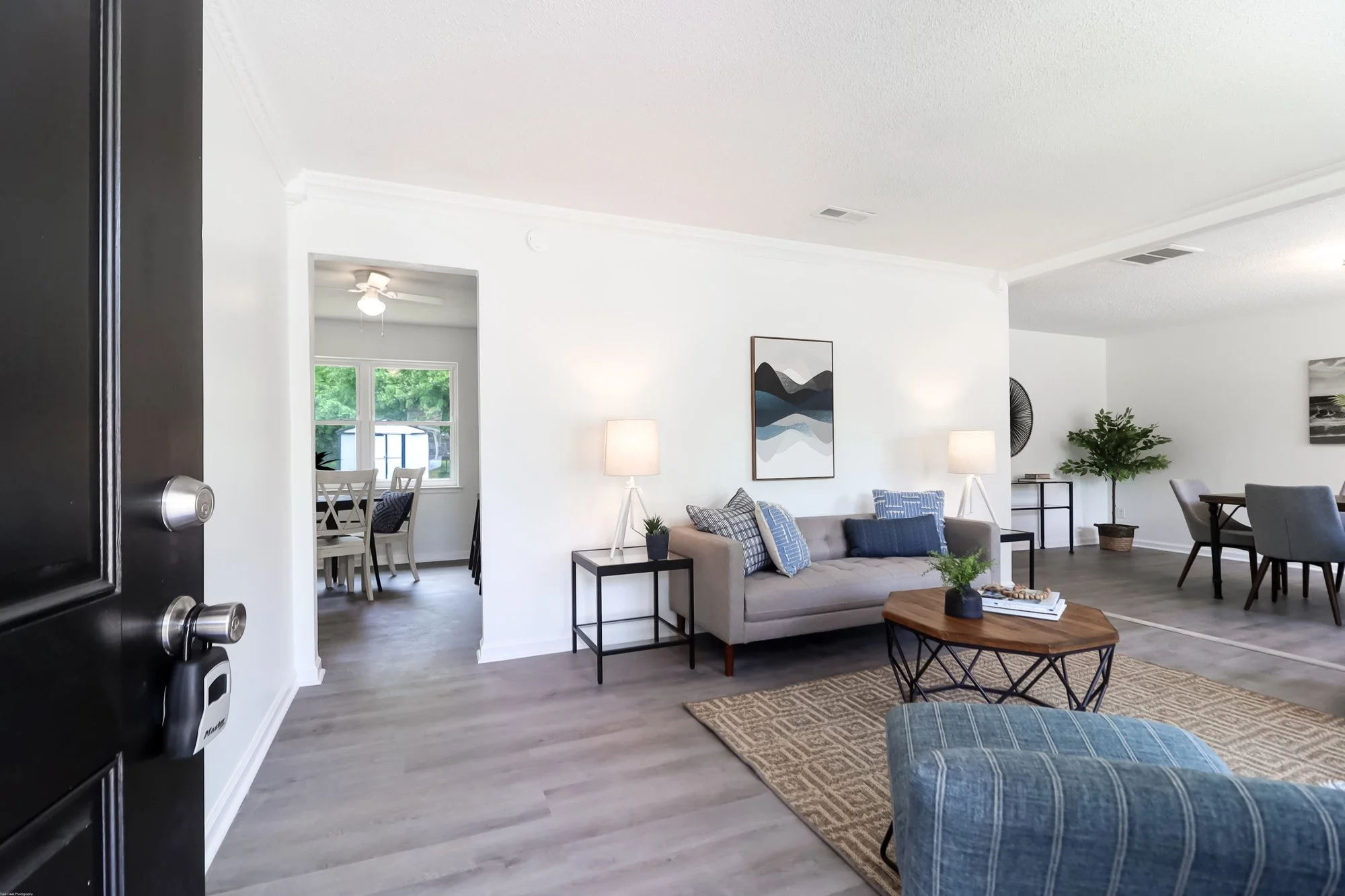beautiful-vacant-home-staging-north-charleston-sc-9.jpg