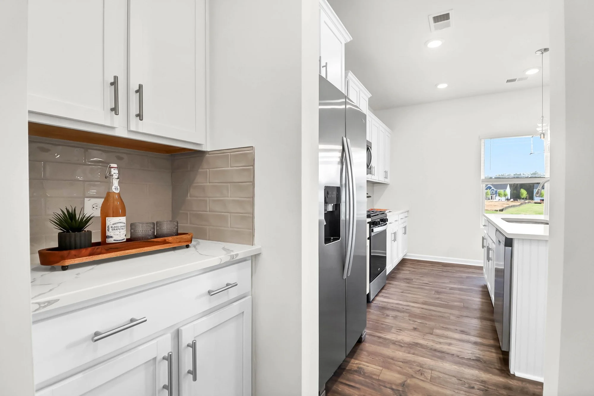 vacant-home-staging-ravenel-sc-7.jpg