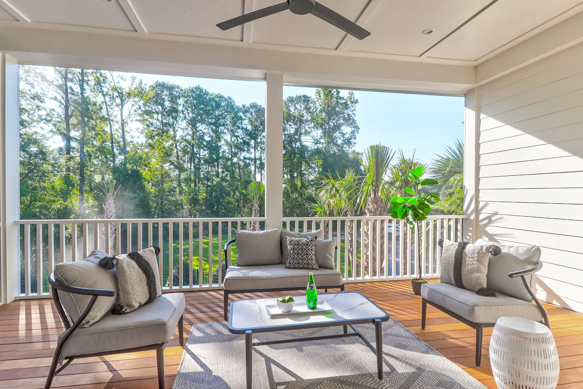 luxury-vacant-home-staging-daniel-island-sc-14.jpg