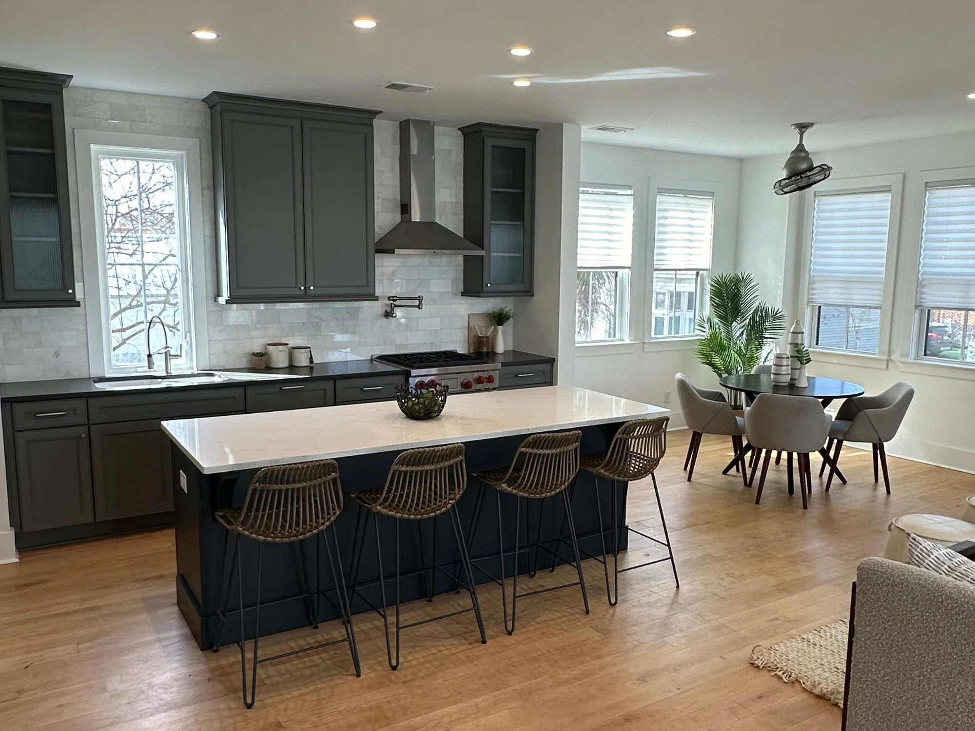 beautiful black kitchen island an bar stools - staging a kitchen charleston, SC
