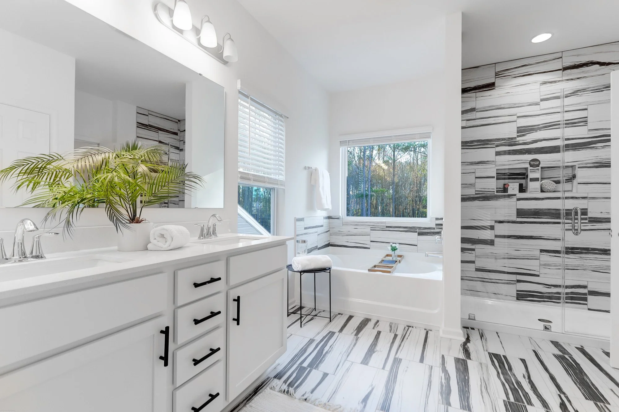 modern-home-staging-summerville-sc-16.jpg