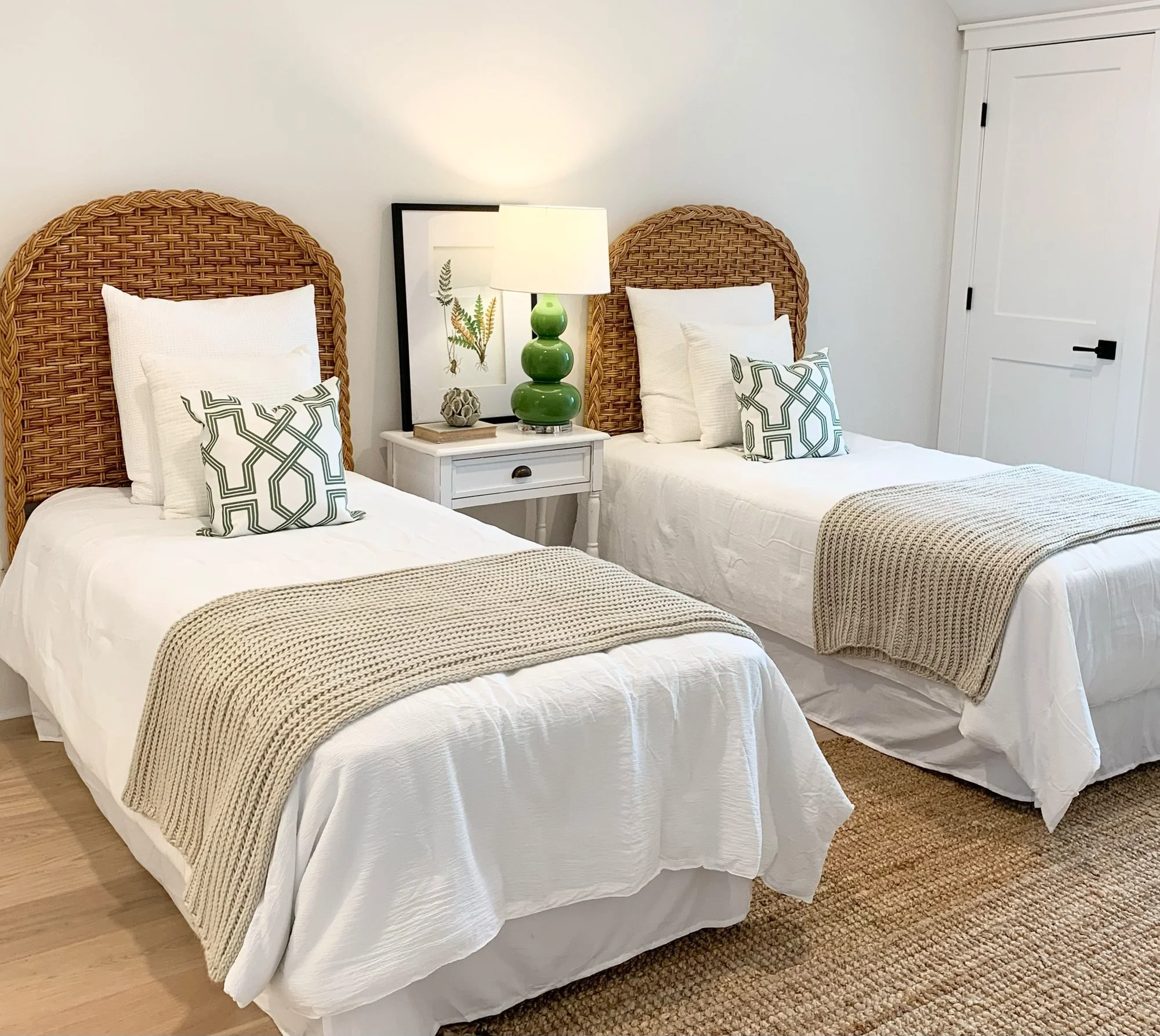 open-floor-plan-home-staging-in-awendaw-sc-2.jpg
