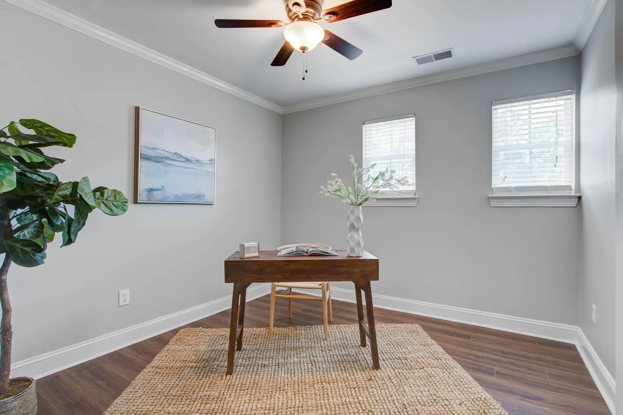 coastal-home-staging-on-james-island-sc-5.WEBP