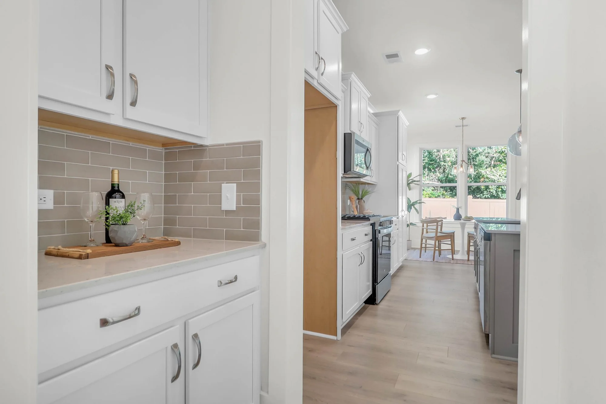 ravenel-coastal-home-staging-4.jpg