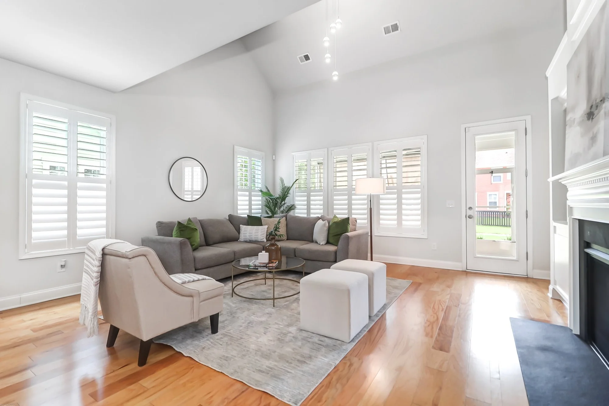 luxury-vacant-home-staging-mt-pleasant-sc-7.jpg