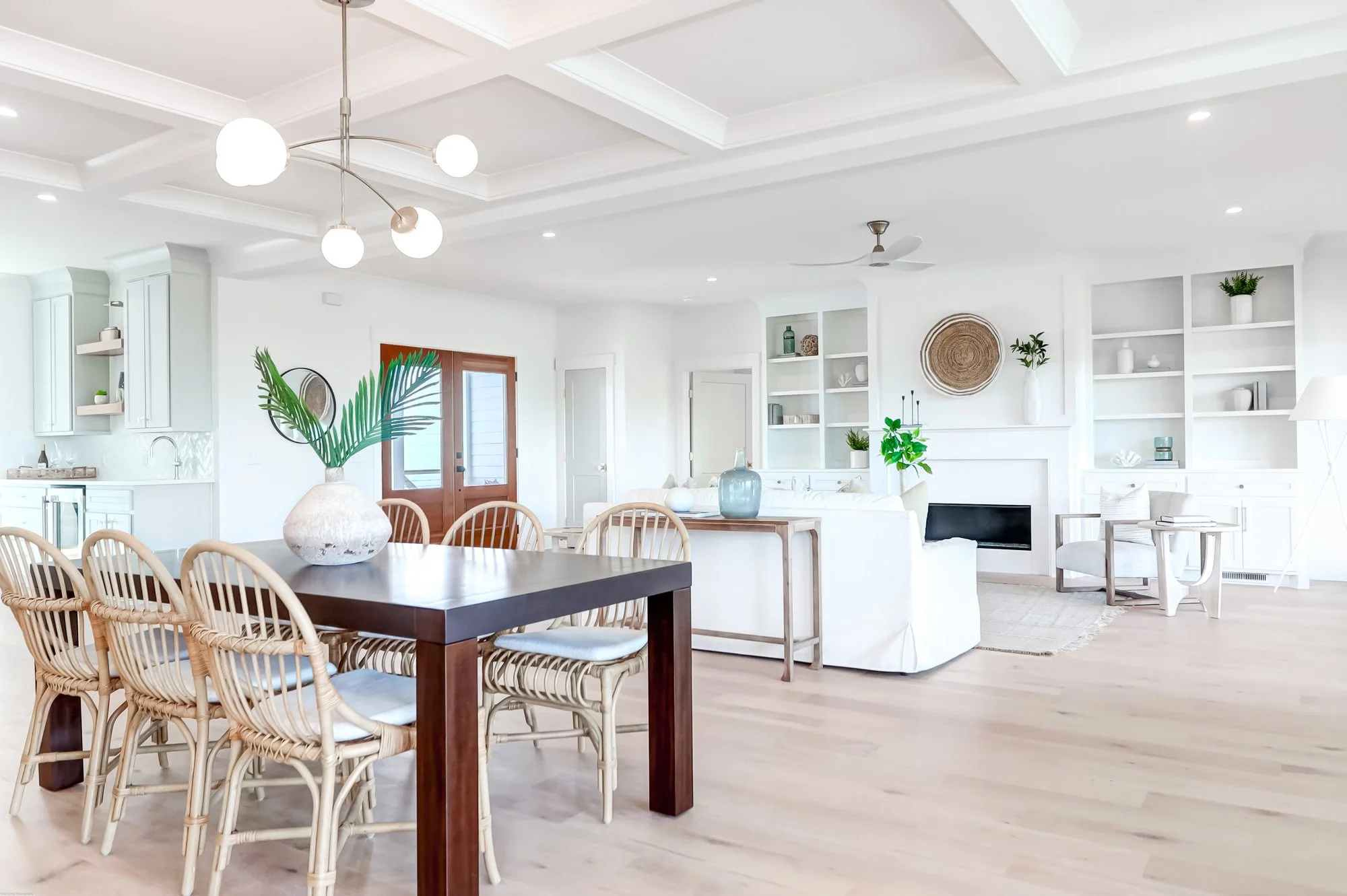 marsh-front-home-staging-mount-pleasant-sc-6.jpg