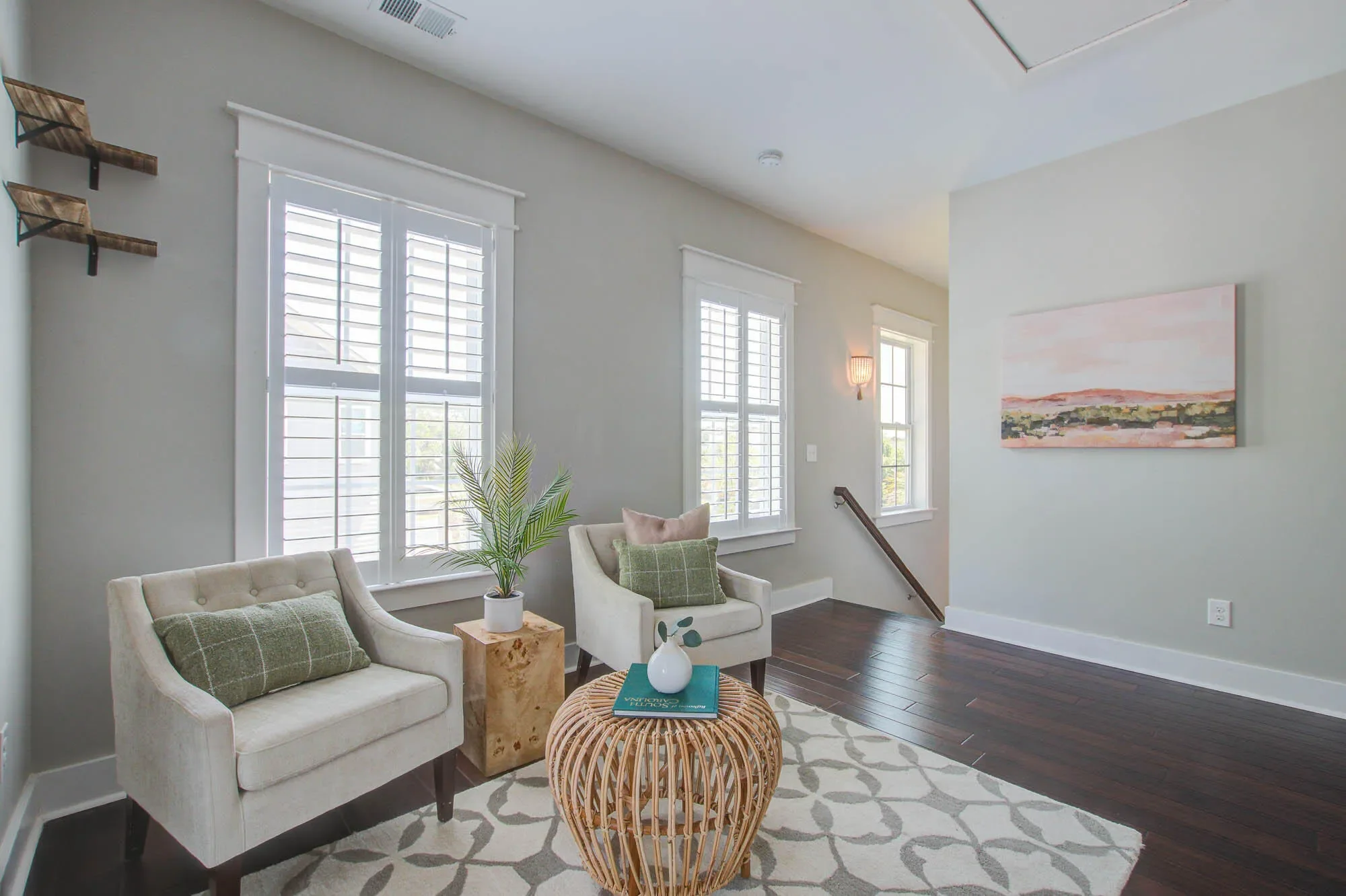 modern-home-staging-on-seabrook-island-12.WEBP