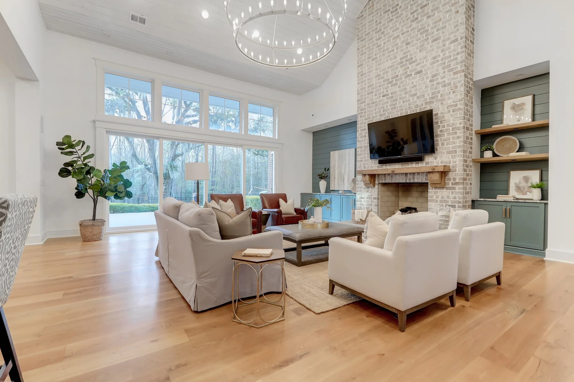 luxury-vacant-home-staging-awendaw-sc-2.jpg