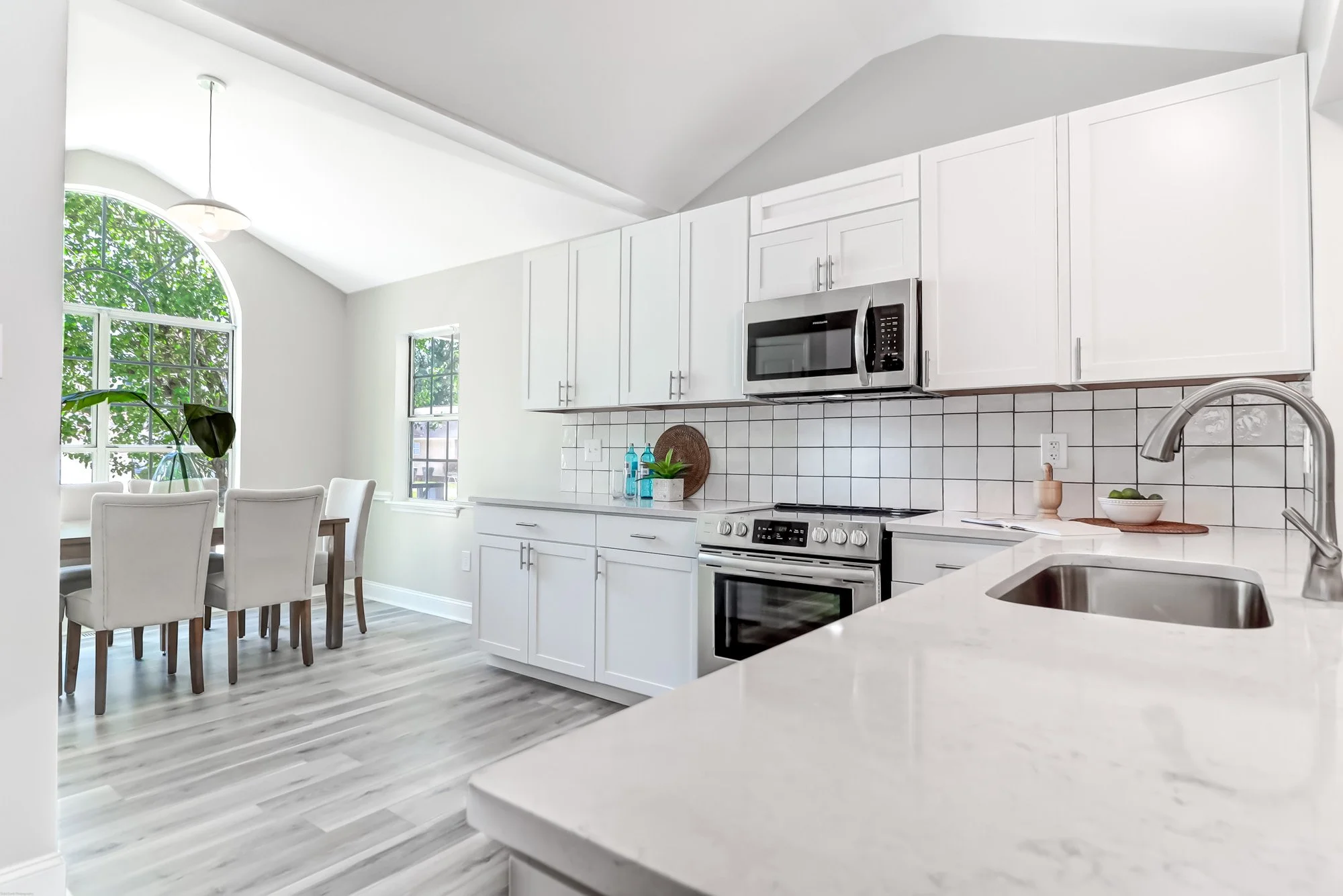 vacant-home-staging-in-awendaw-sc-5.jpg