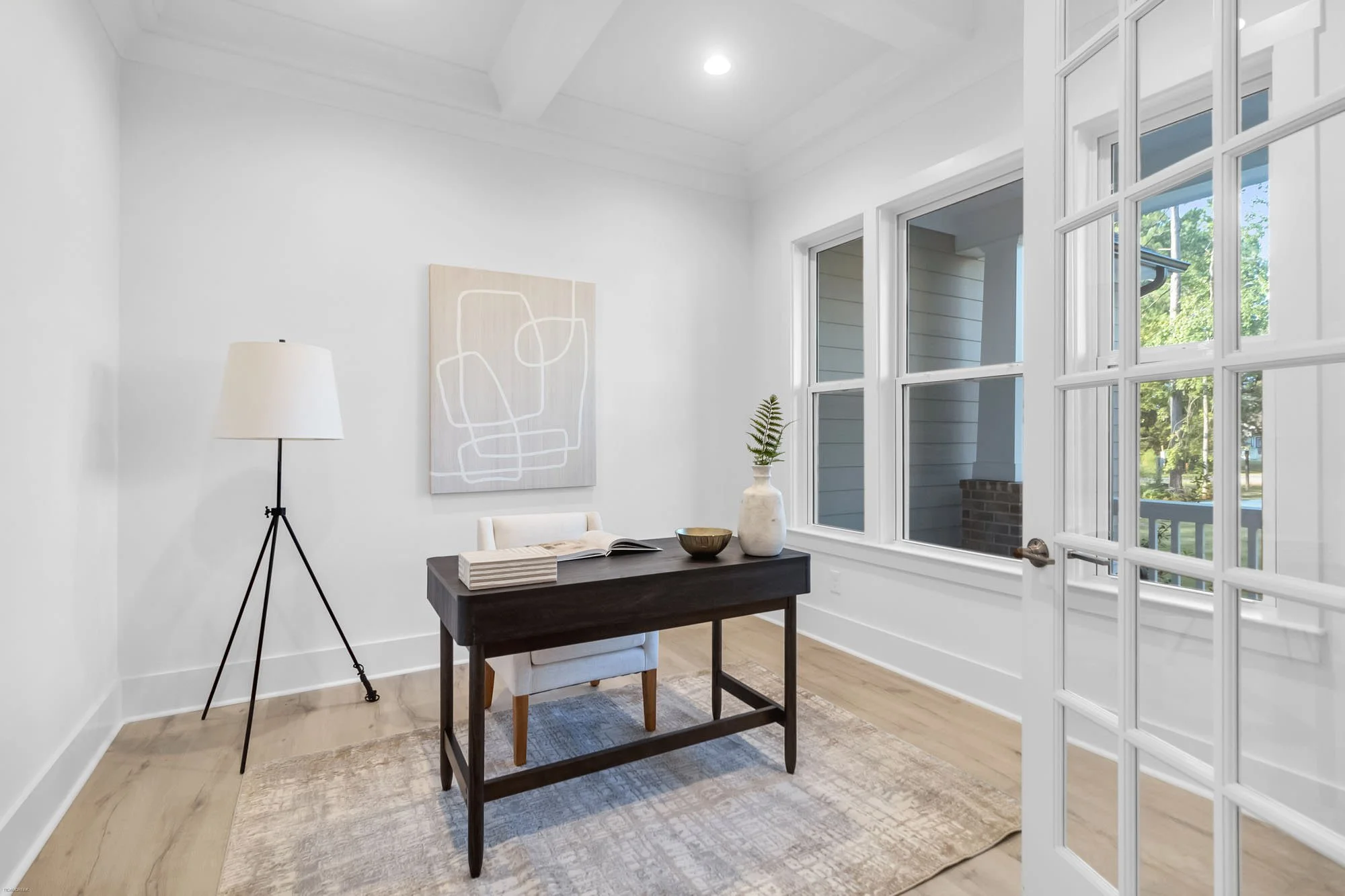 home office set up - home staging mistakes