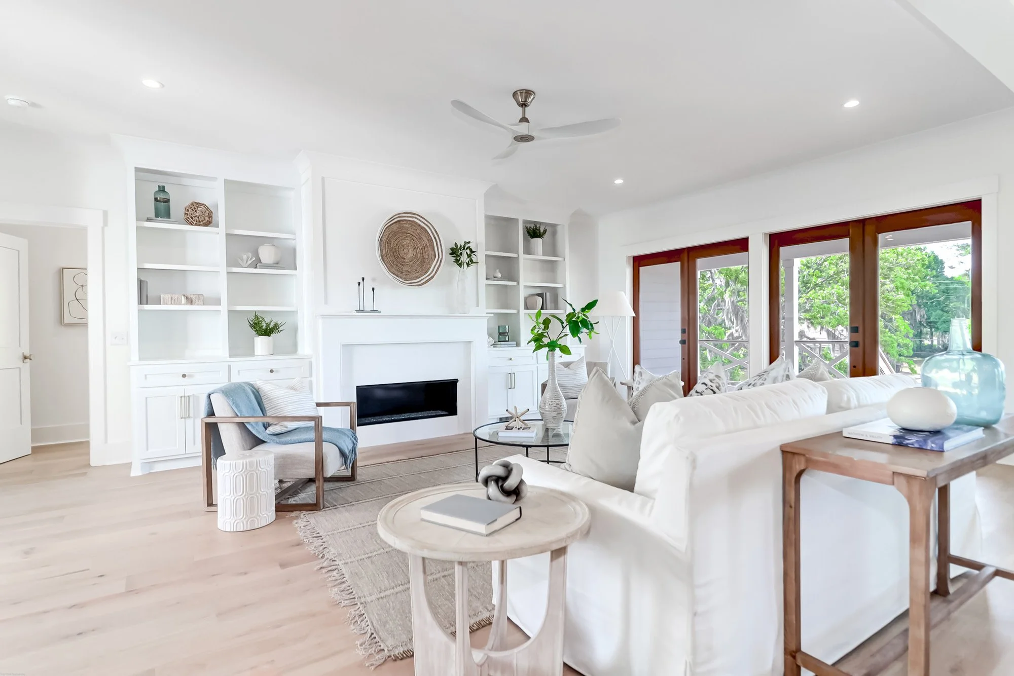 marsh-front-home-staging-mount-pleasant-sc-1.jpg