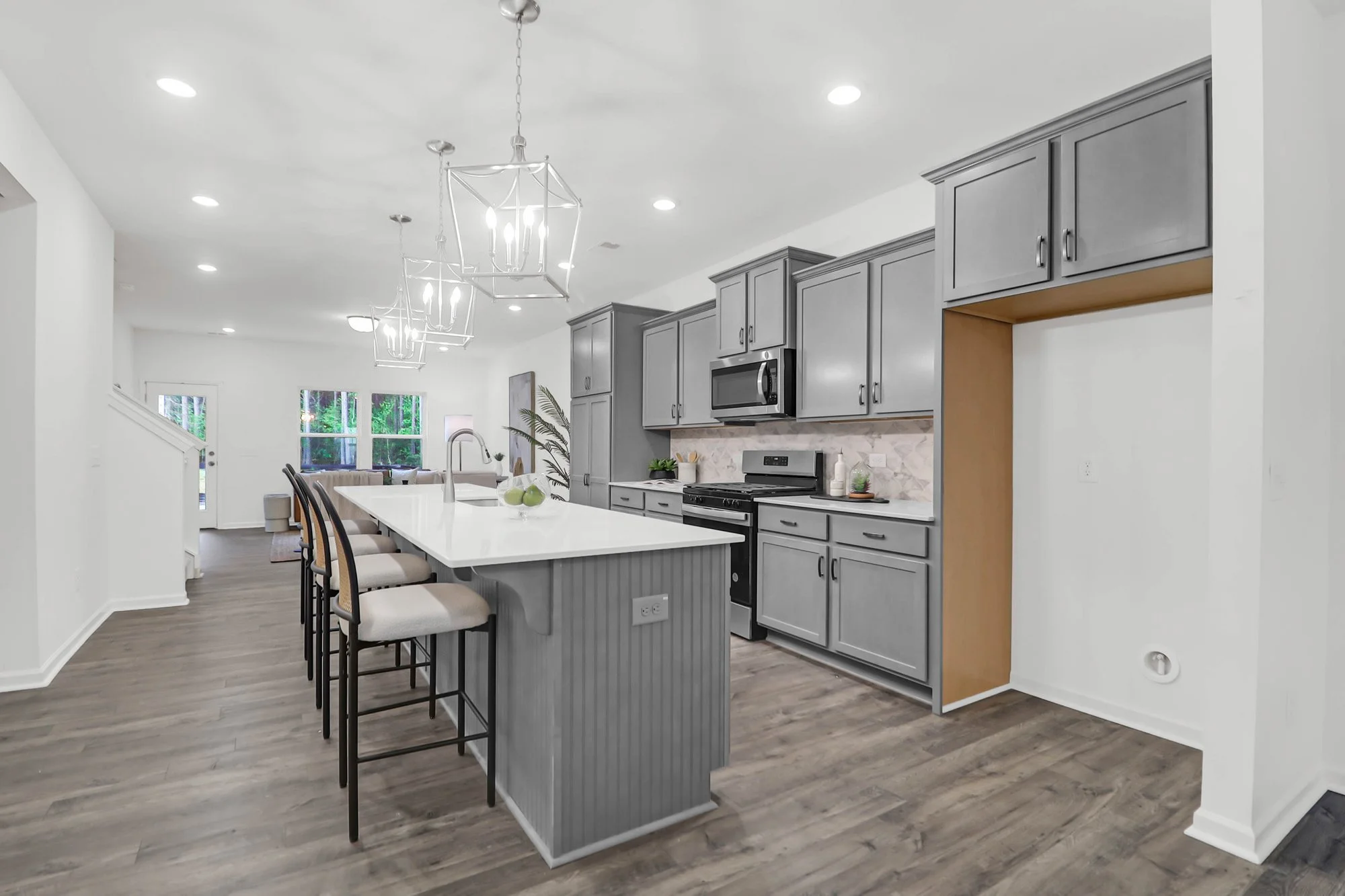modern-coastal-home-staging-ravenel-sc-3.jpg