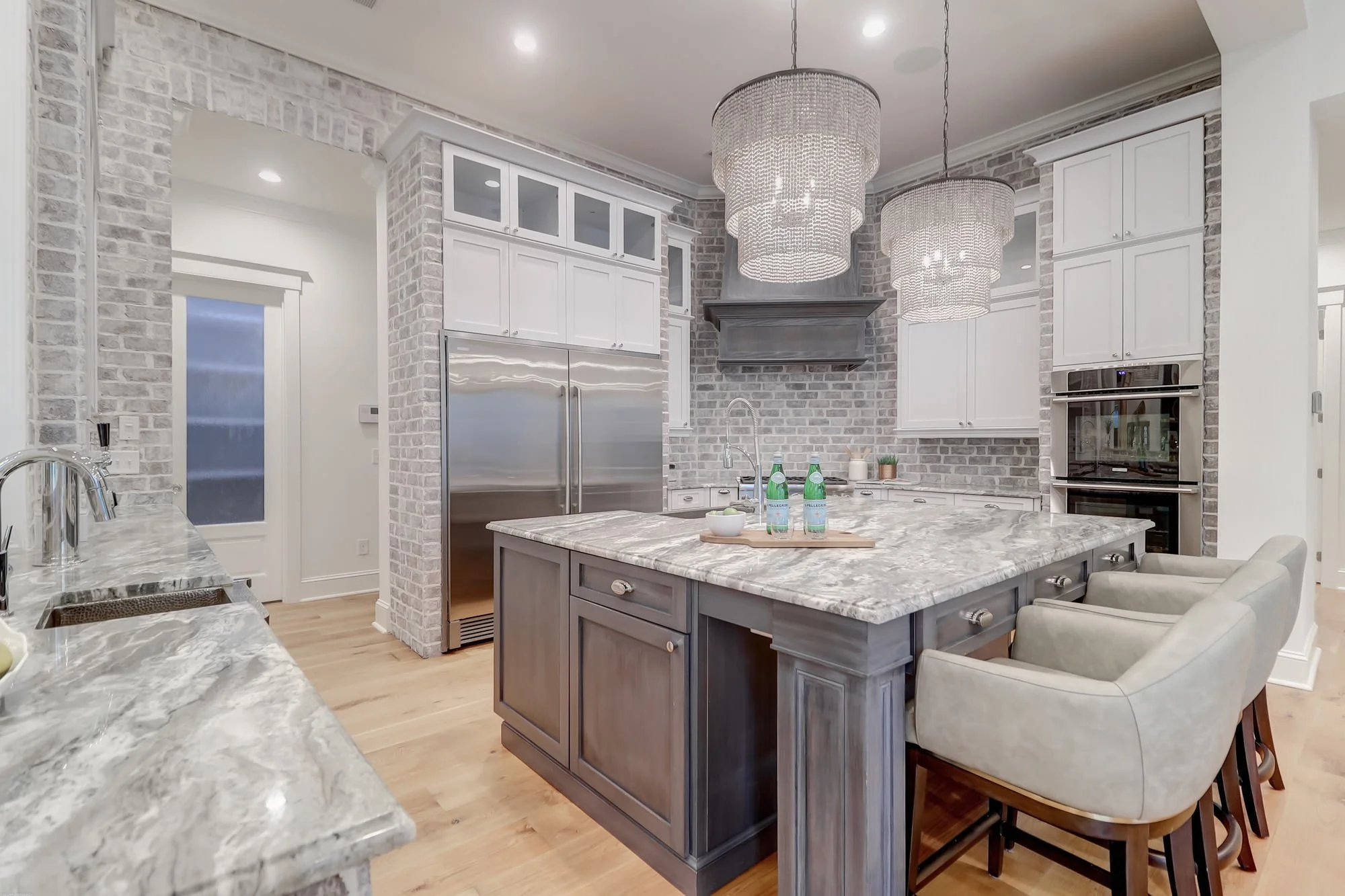 luxury-vacant-home-staging-awendaw-sc-8.jpg