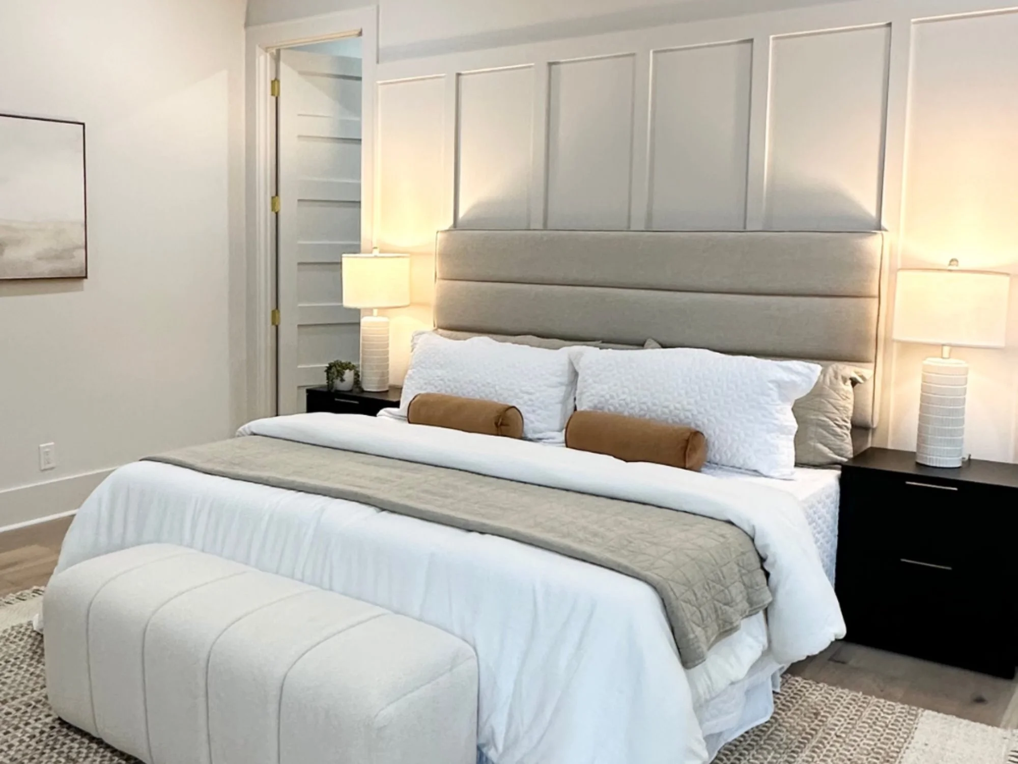 bed and nightstands and lamps - benefits of home staging