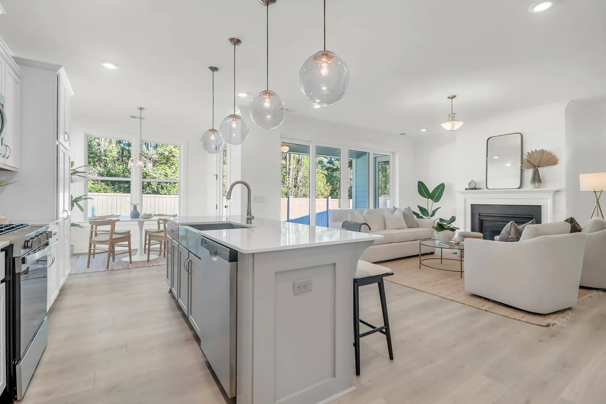 ravenel-coastal-home-staging-5.jpg