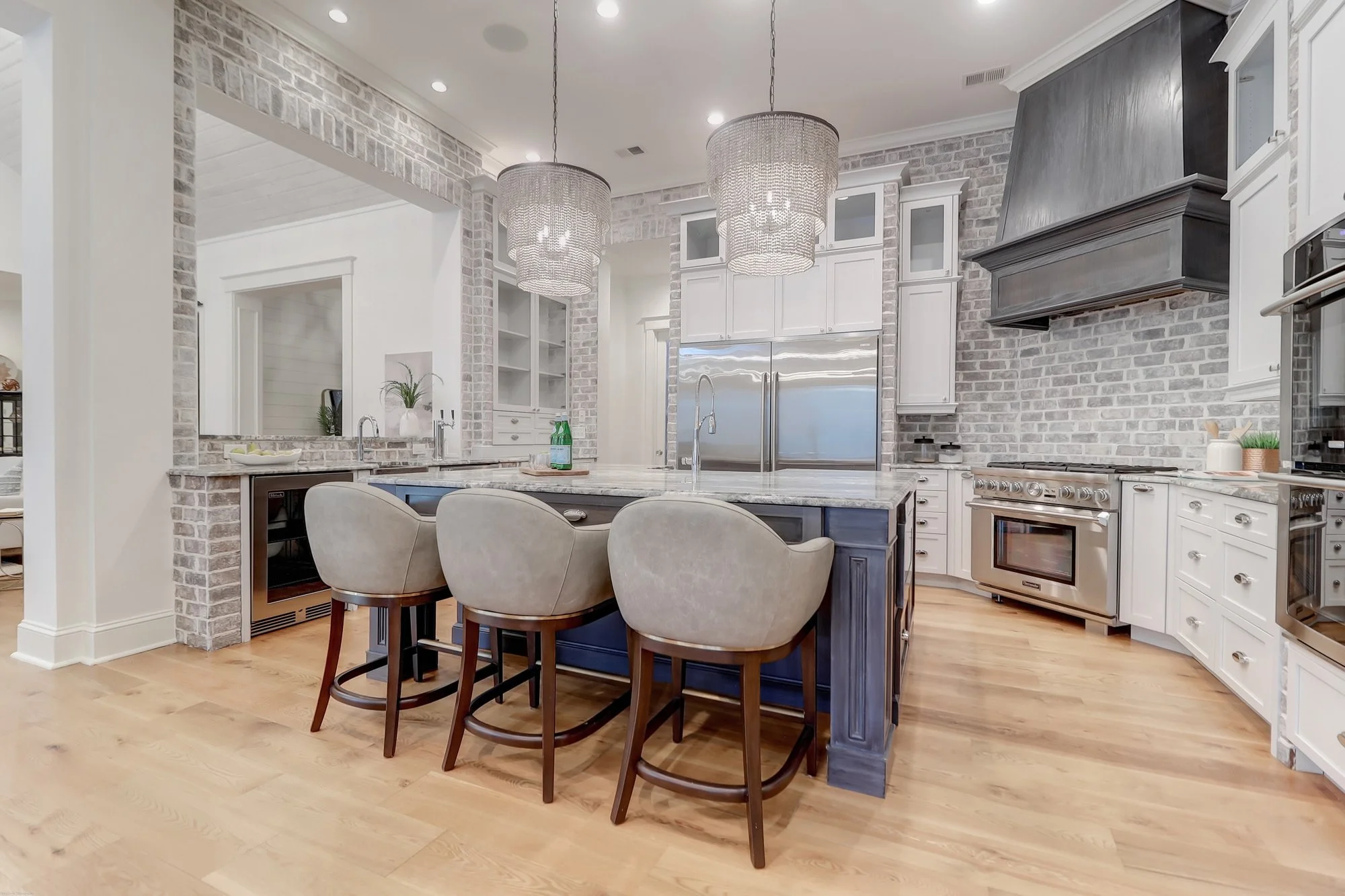 luxury-vacant-home-staging-awendaw-sc-6.jpg
