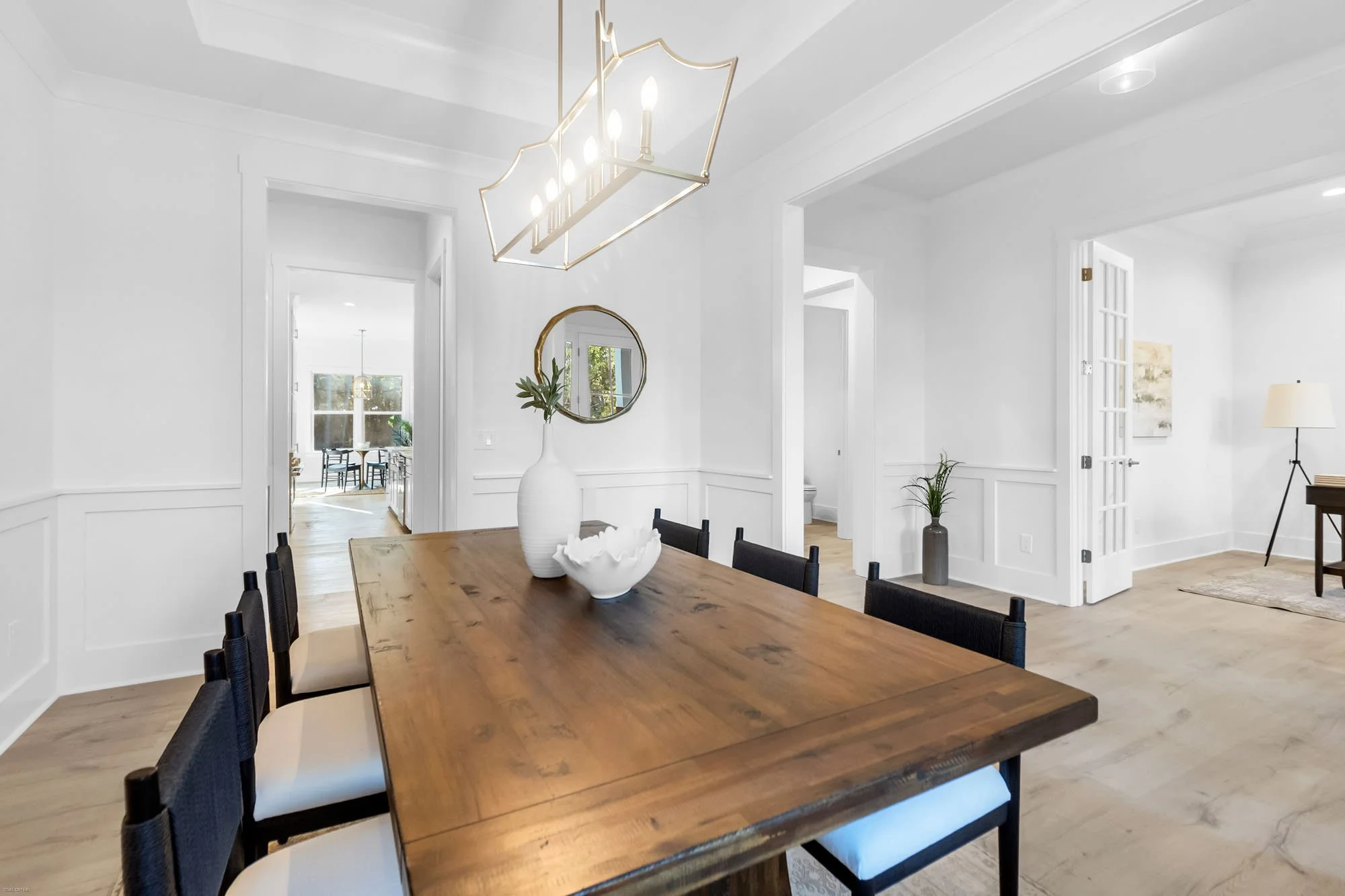 beautiful dining room table and chairs - home staging mistakes