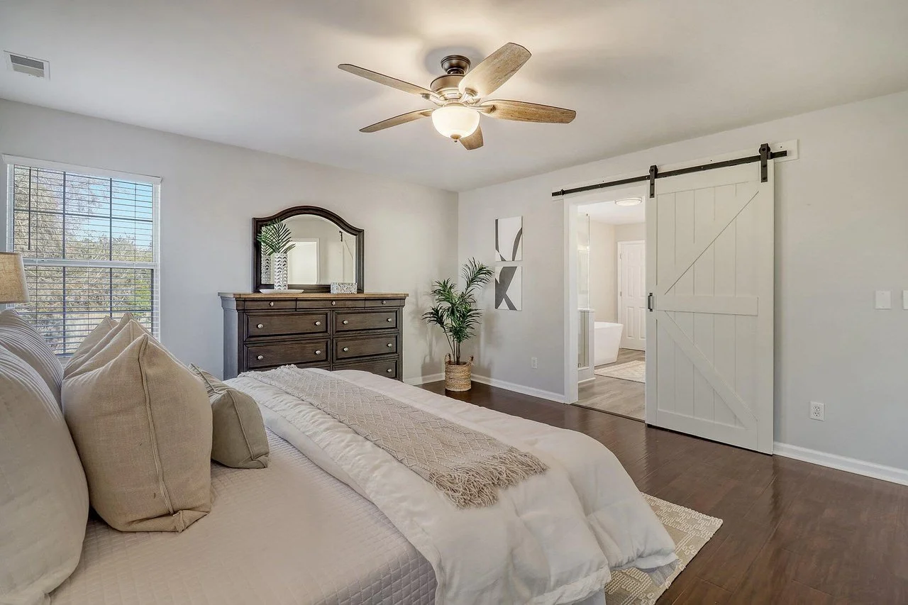beautiful-vacant-home-staging-on-kiawah-island-7.jpg