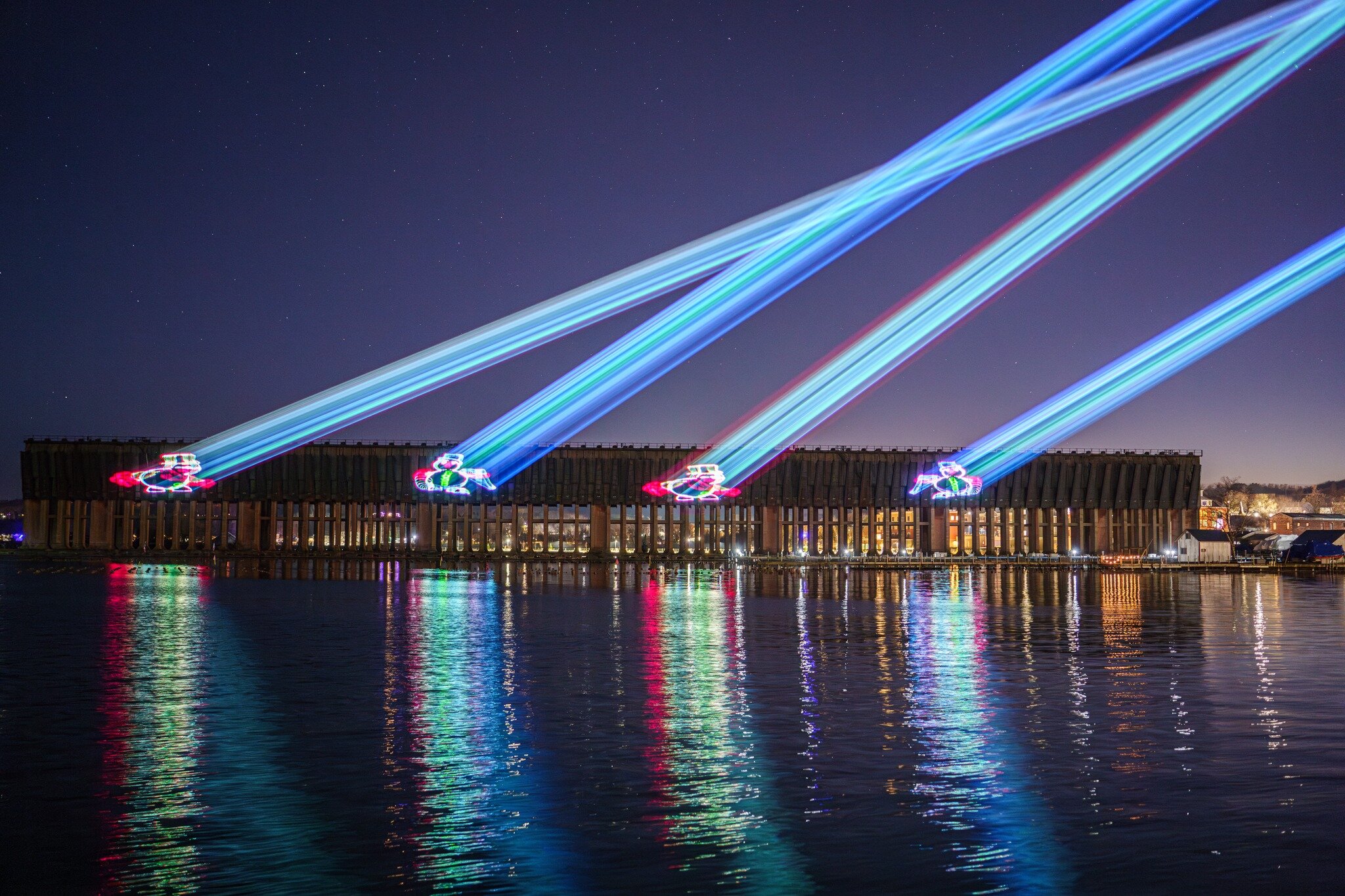 If you haven't witnessed the enchanting display of the Holiday Lasers on the Ore Dock, fret not! Your chance to witness the show continues Thursday through Saturday, Christmas weekend and New Year's Eve weekend at Mattson Lower Harbor Park! 🌈🎇

Pre