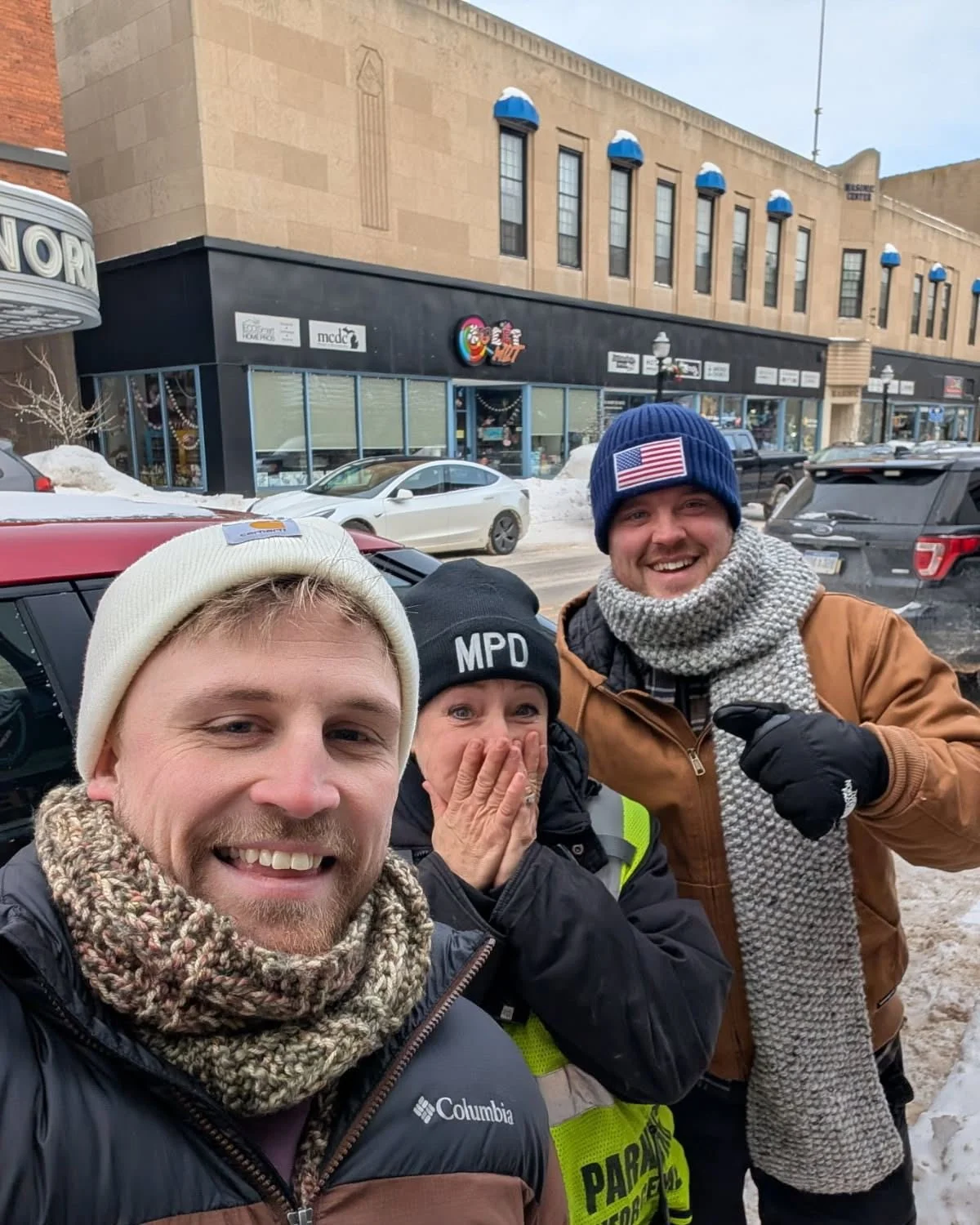 Our parking enforcement officer had a chance to meet @joshandjase while they were exploring our downtown. No need to worry, no tickets were given, just smiles and a quick photo. 😄