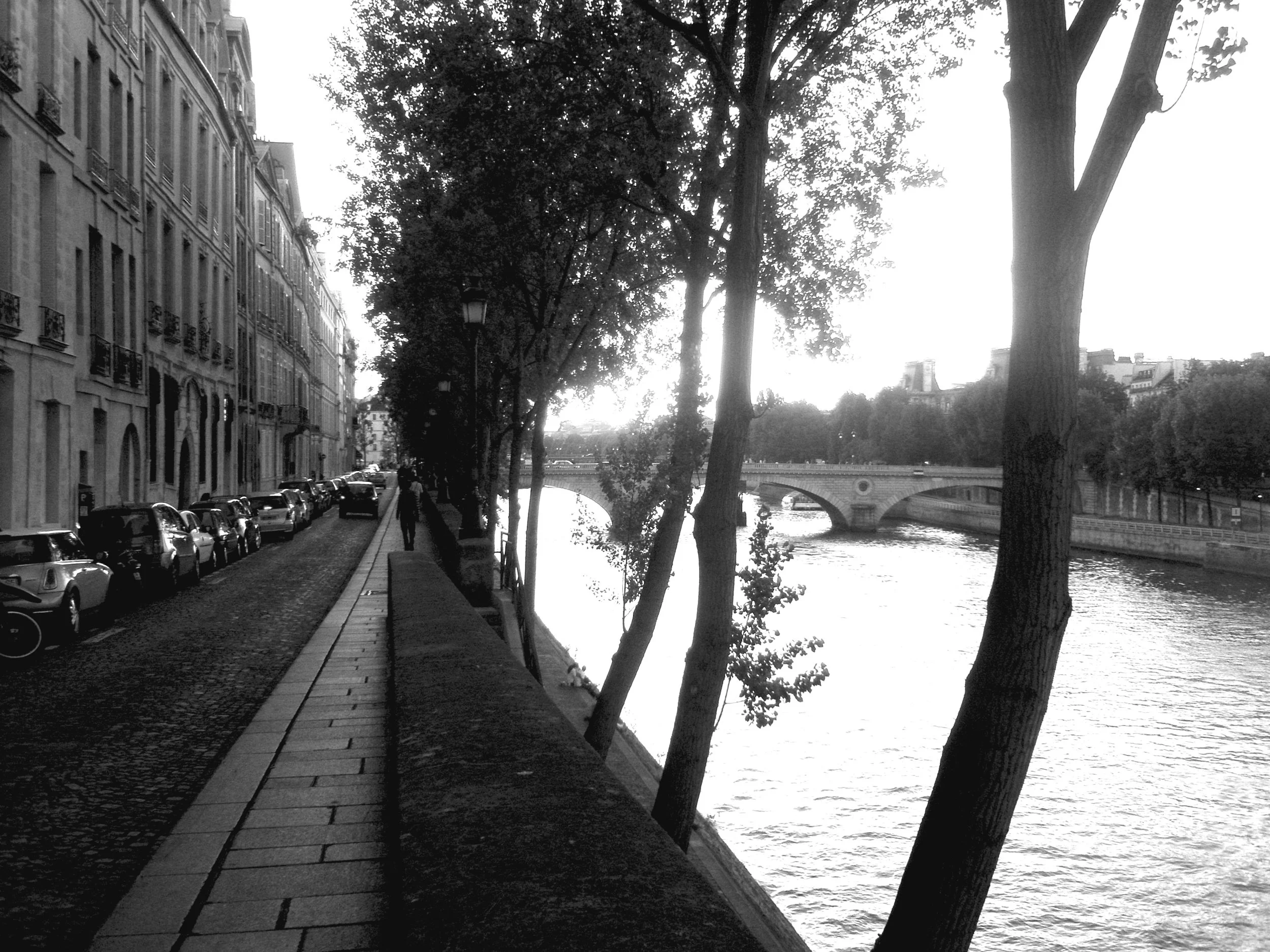 Paris, quai de Bourbon ©Elena Fontal