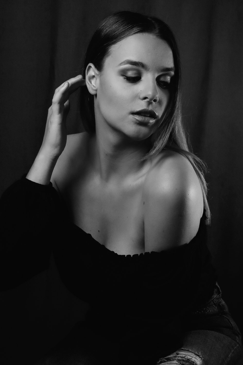 portrait 003 .jpg