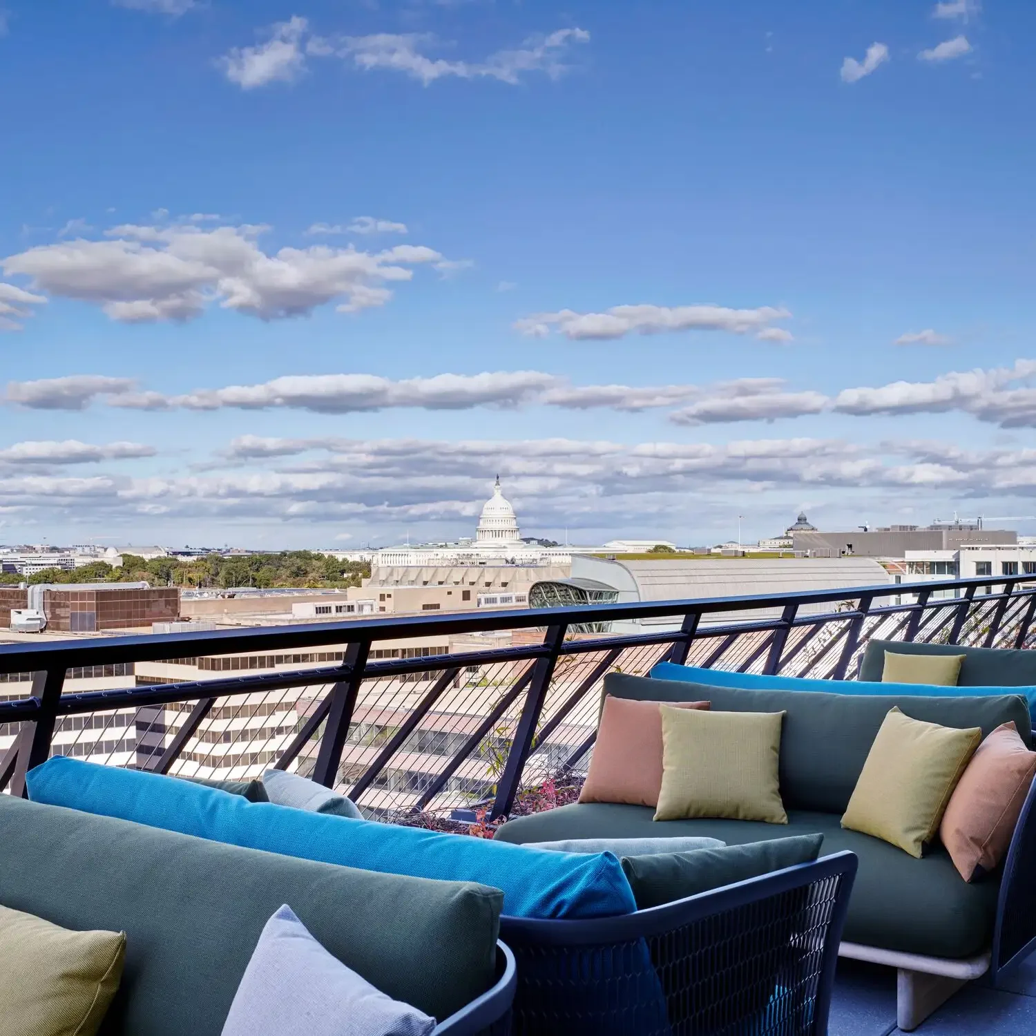 washington_dc_capitol-cloudm-citizenm_wca-335-1500x1500.webp