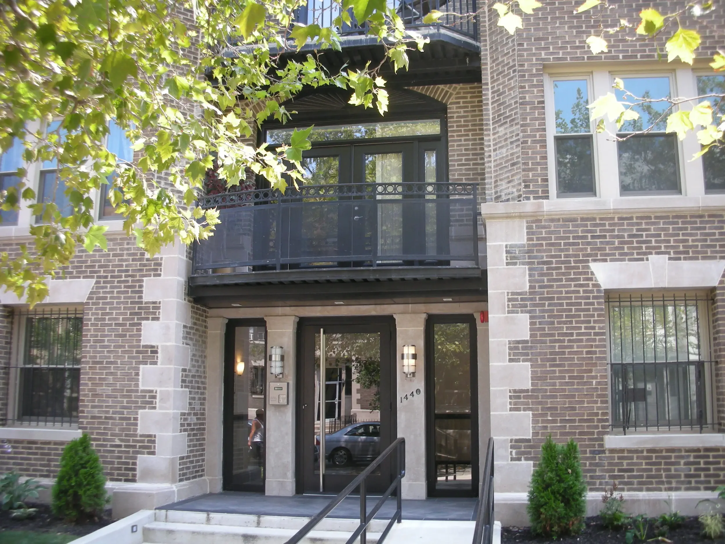 1440-col-rd-nw-i.webp