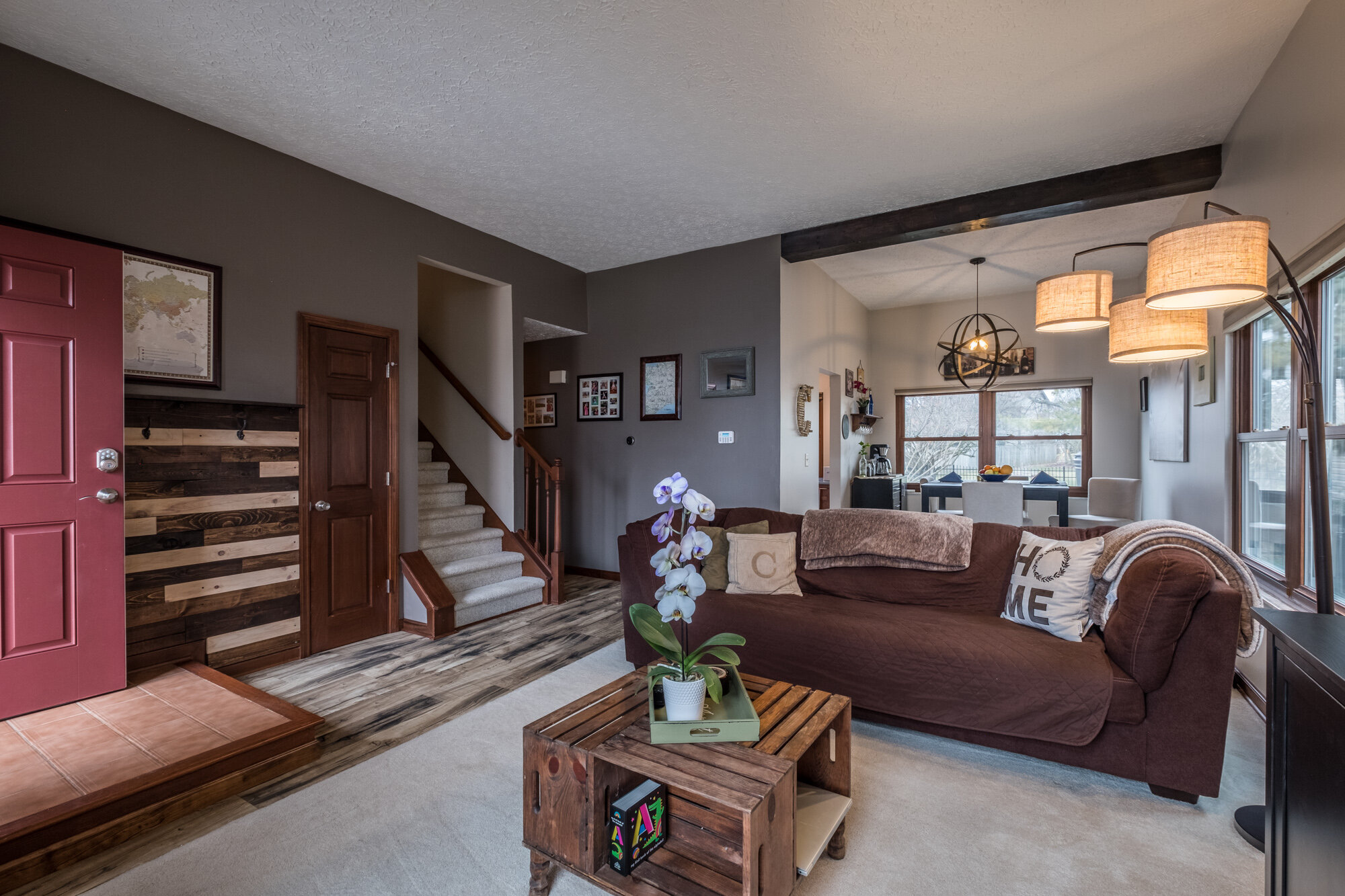 4883 Leybourne Dr-4.jpg