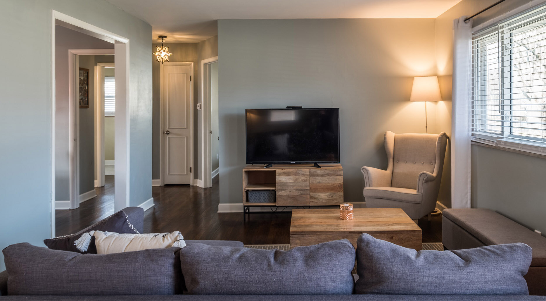 241 Pingree Dr-1.jpg