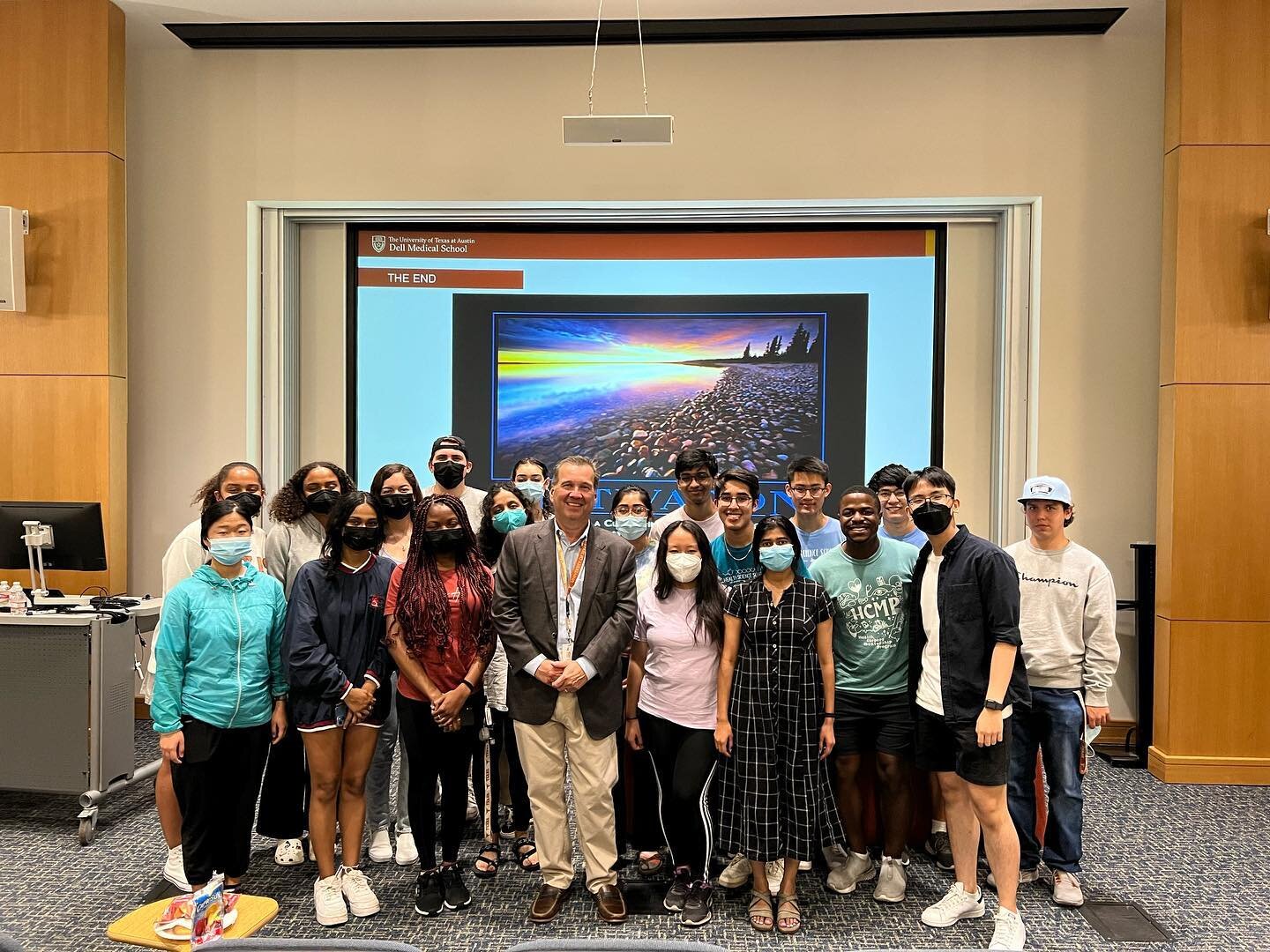 Thank you to Dr. Macones and those who came out to the DLS! We had a great time learning from Dr. Macones about his career and research! #lifelonglearning #dellmed #womenshealth