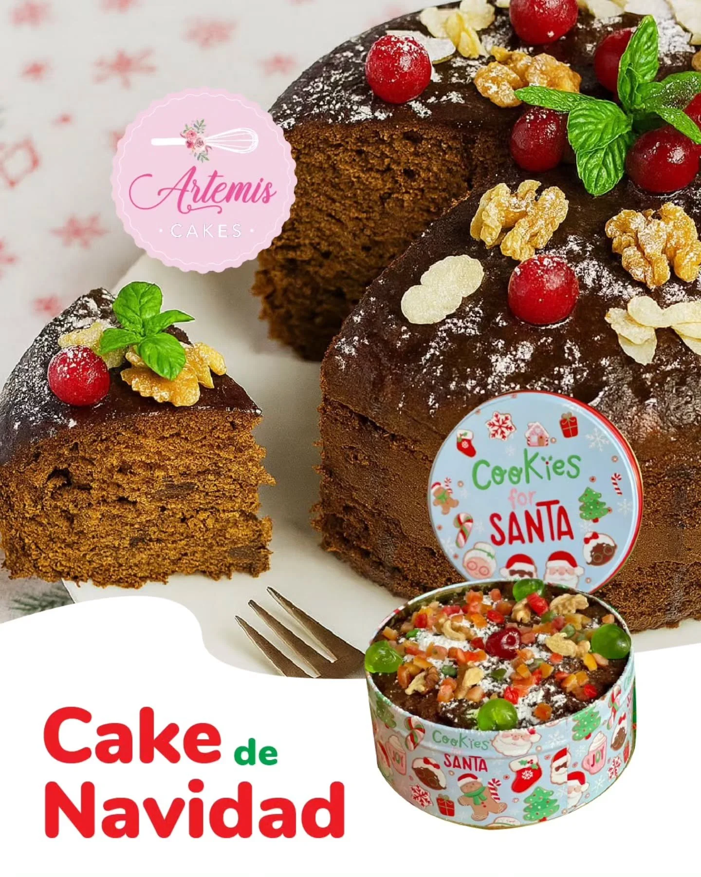 🎄 Navidad que se regala y se saborea 🎁
Nuestro cake de Navidad (torta negra) viene en una preciosa lata, perfecta para regalar o compartir en momentos especiales.

Elaborada con receta casera, frutas seleccionadas maceradas lentamente en licor, esp