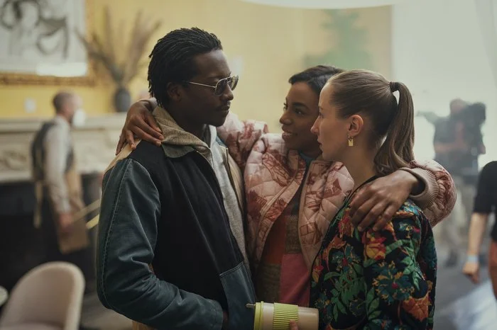 Chloe_101_Brandon_Micheal_Hall_as_Josh_Pippa_Bennett-Warner_as_Livia_and_Erin_Doherty_as_Becky_thumb.jpg
