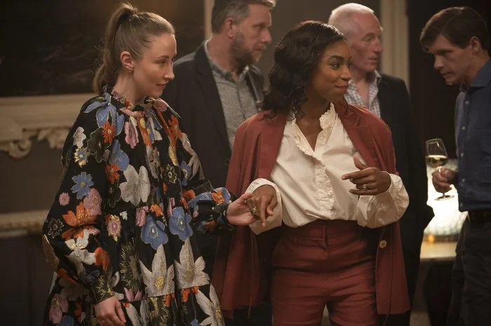 Chloe_102_Erin_Doherty_as_Becky_and_Pippa_Bennett-Warner_as_Livia__thumb.jpg
