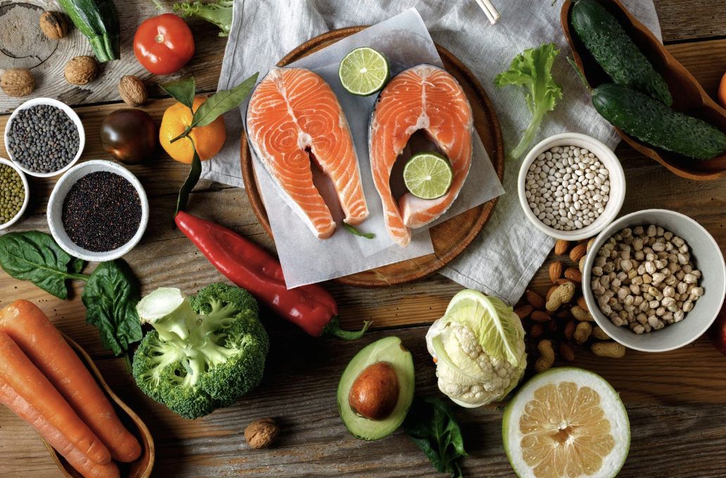 grouping of anti-inflammatory foods on wood table