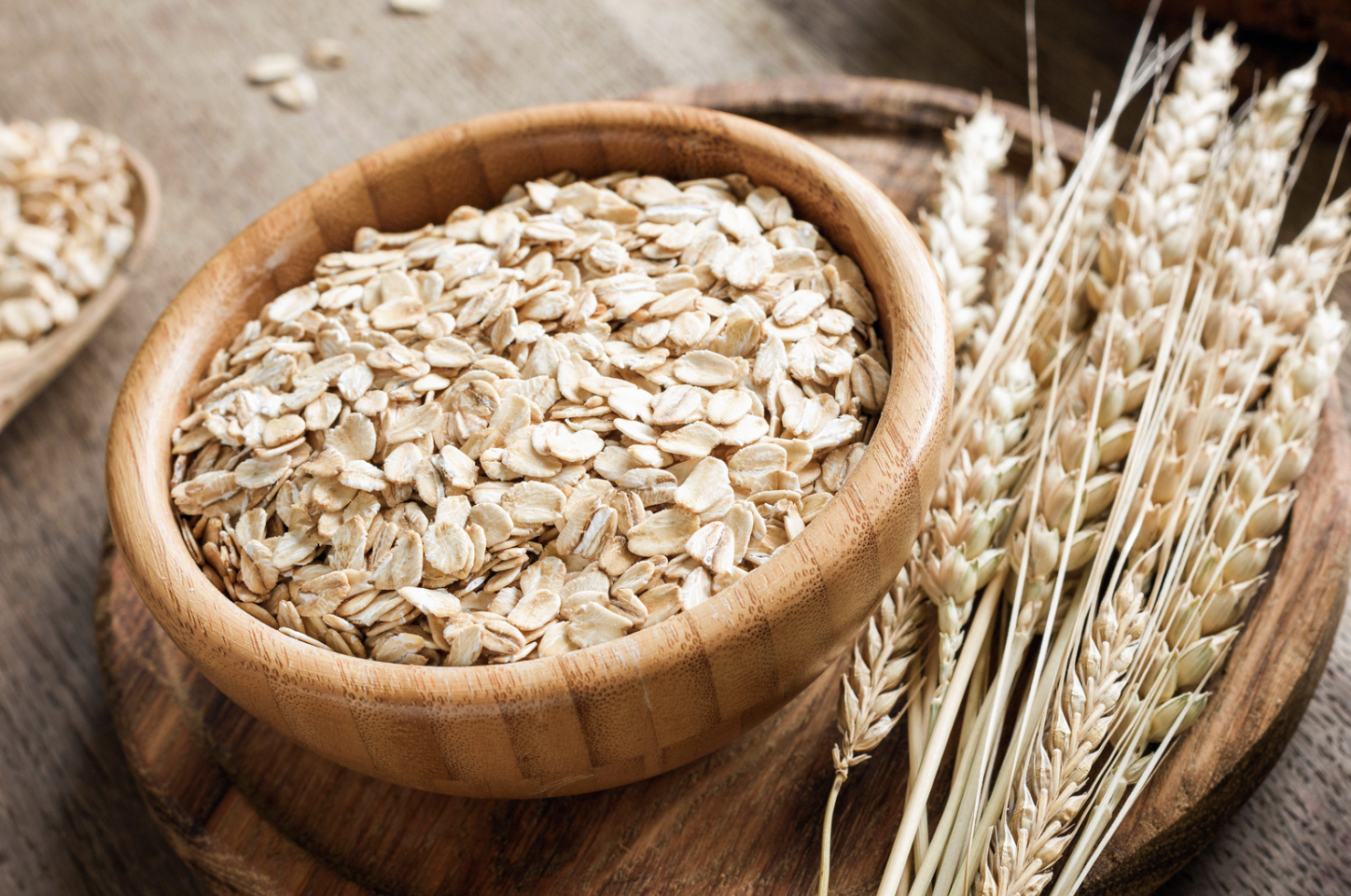 oats in wooden bowl