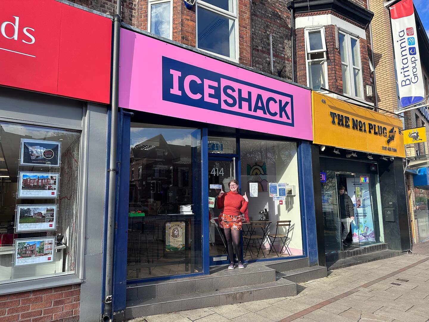 🍦 ICE SHACK 🌱 

@iceshackm20 are an all-vegan dessert parlour in Withington, Manchester. Leah and the team have just moved into their amazing new premises right alongside the busy Wilmslow Road and asked us to provide them with new signage to suit.