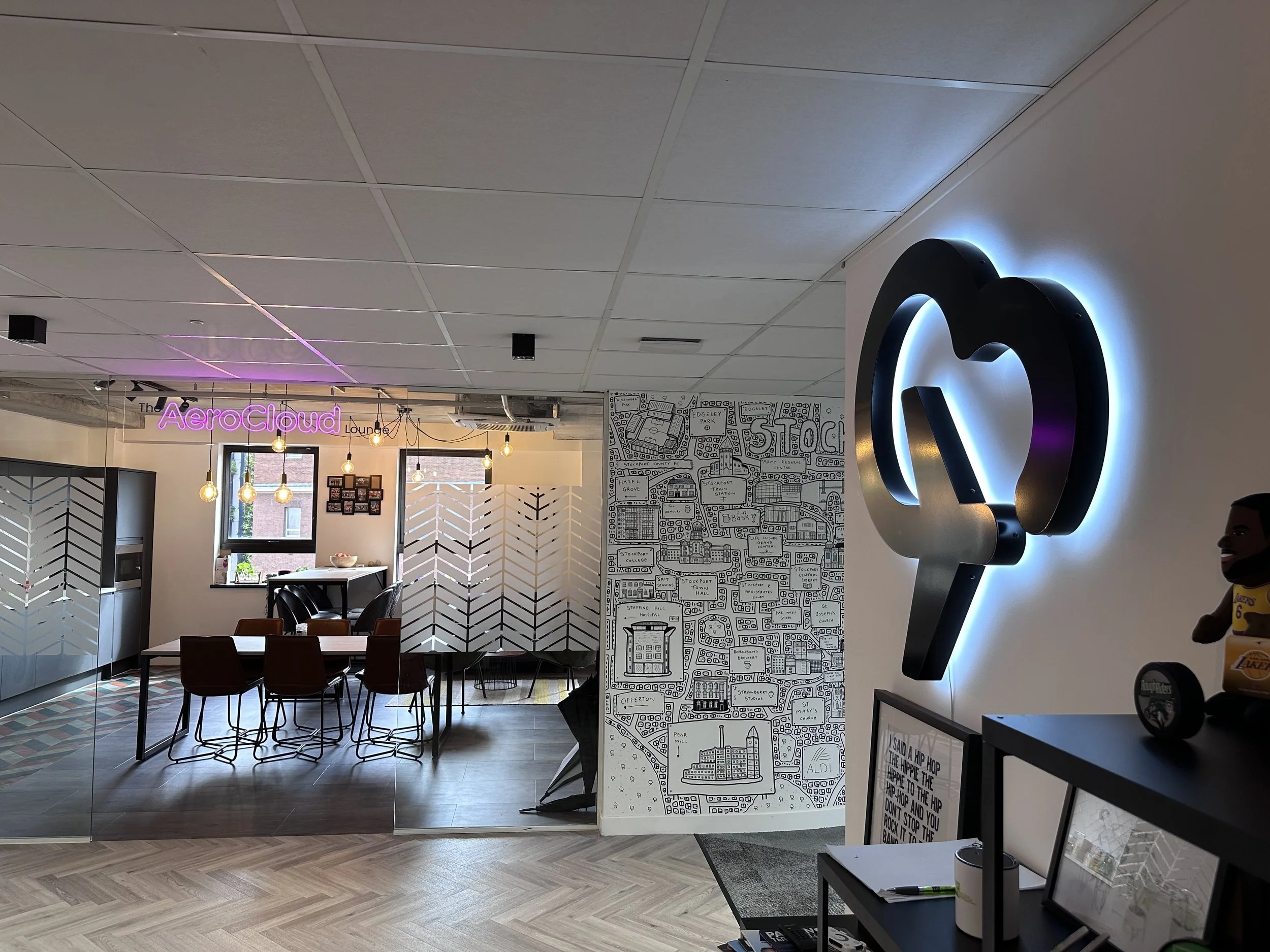 3D Halo illuminated logo-min.JPG