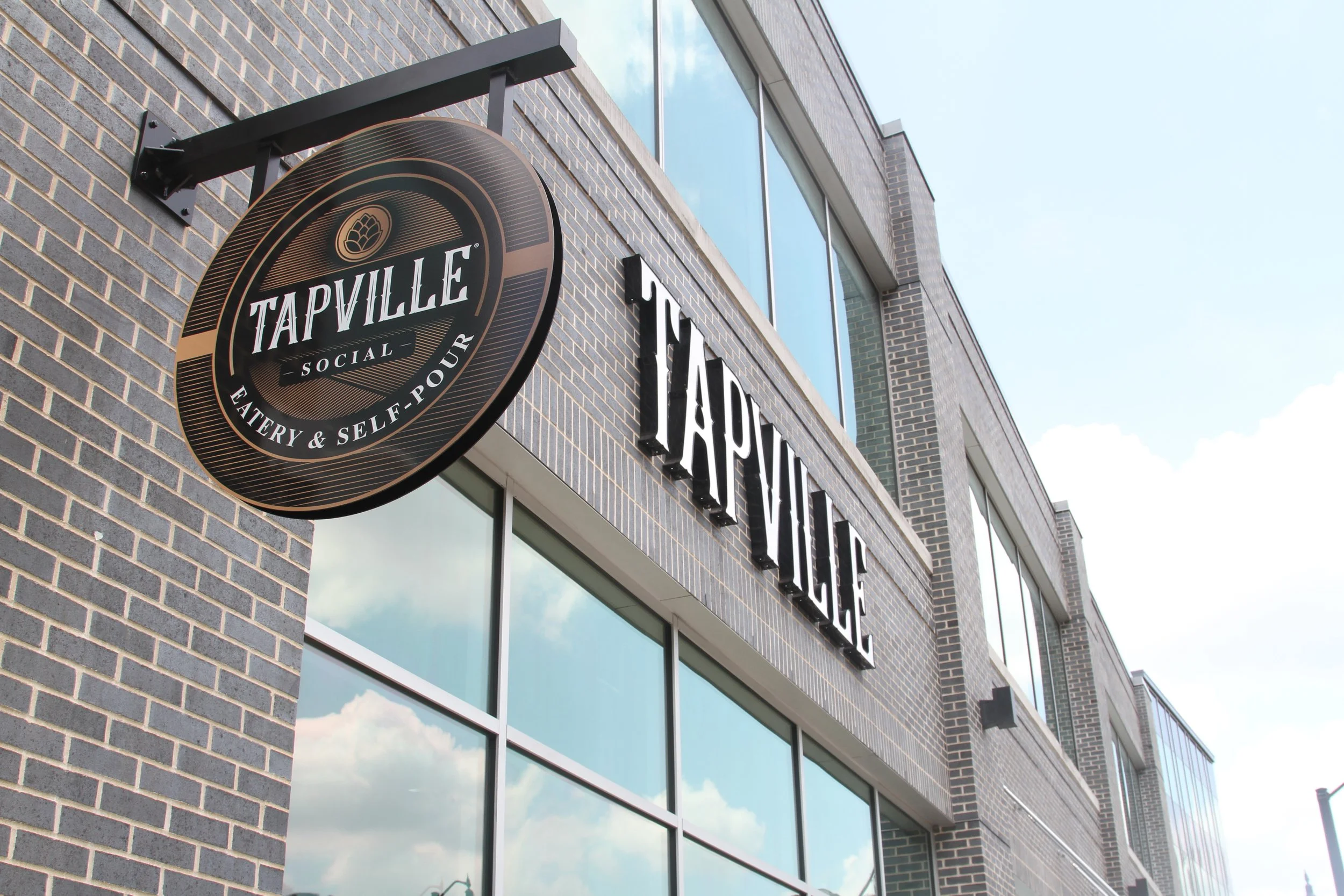 Tapville Social Now Open in Pittsburgh’s Strip District