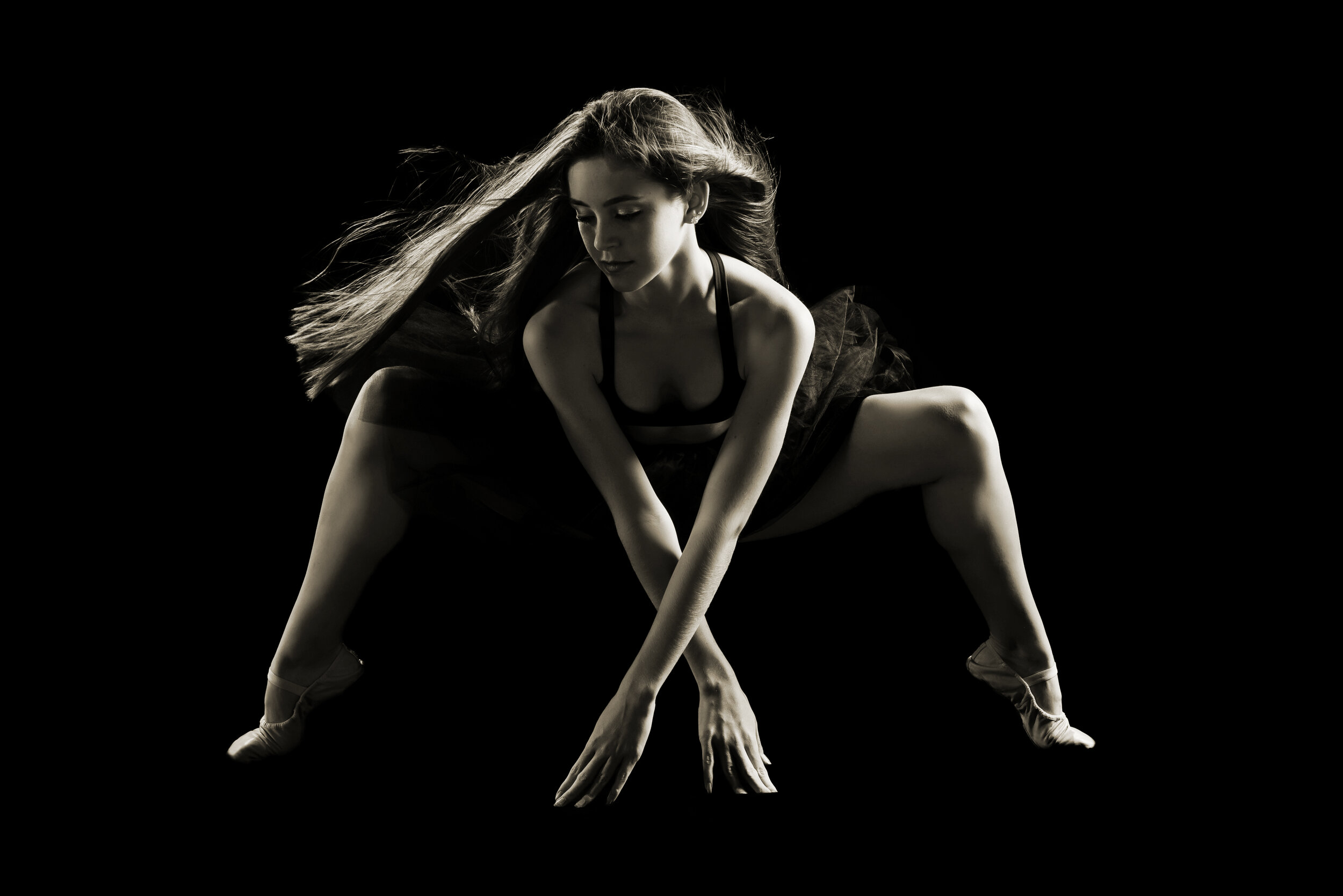 ABSTRACT DANCE ACADEMY logo