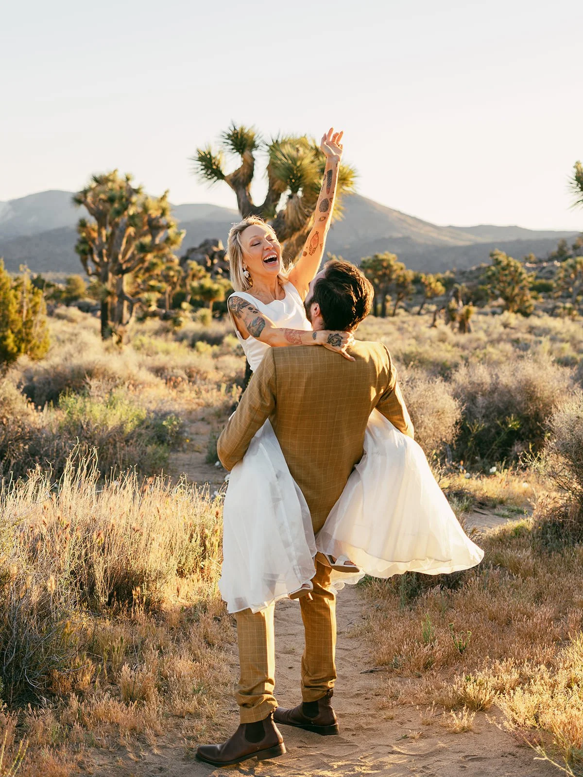 Joshua-Tree-Elopement-Photography-210.jpg