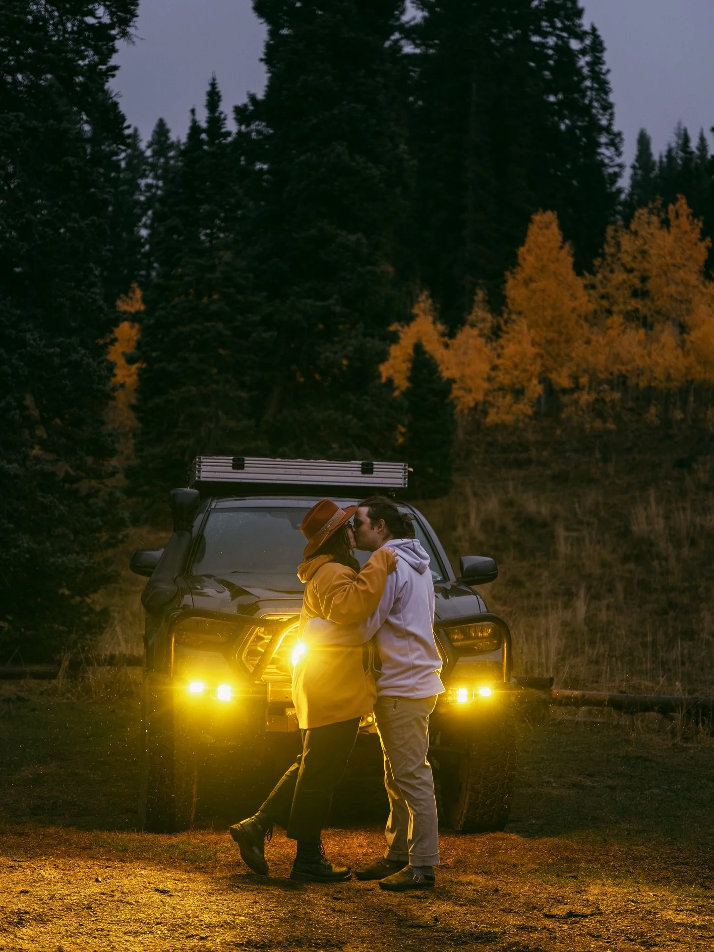 Probably the most Colorado™️ engagement session ever!
We’ve got the Taco with a (literally) homemade pop up tent, a couple of good dogs, Mellys, golden foliage, and a happily casual go-with-the-flow attitude when the weather took a turn.