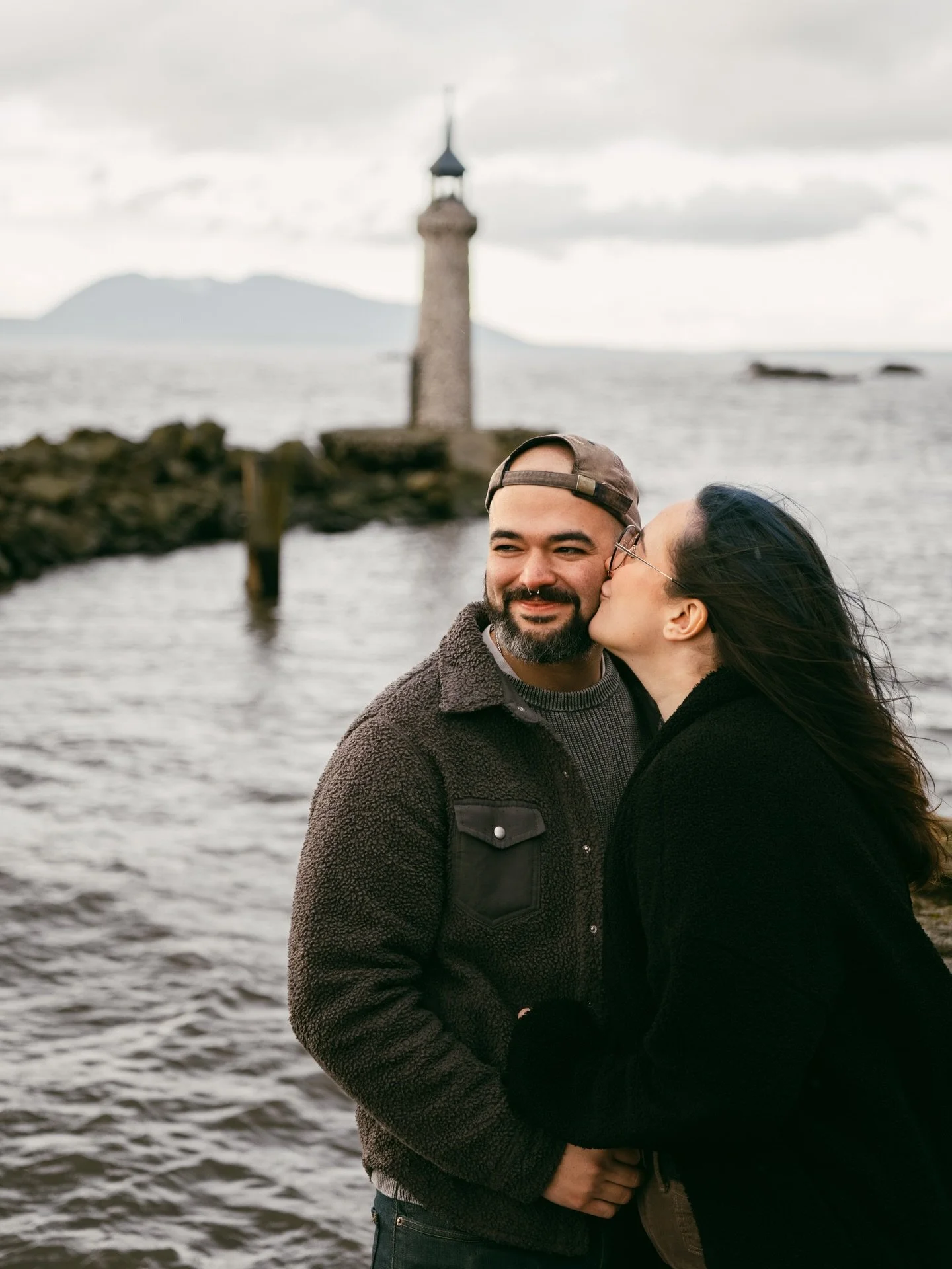The perfect Bellingham date to celebrate life&rsquo;s special moments! Whether it&rsquo;s an anniversary, an engagement, or just-because ✨

Location: Taylor Shellfish Farm @taylorshellfish
Photography: @wildcoastphoto