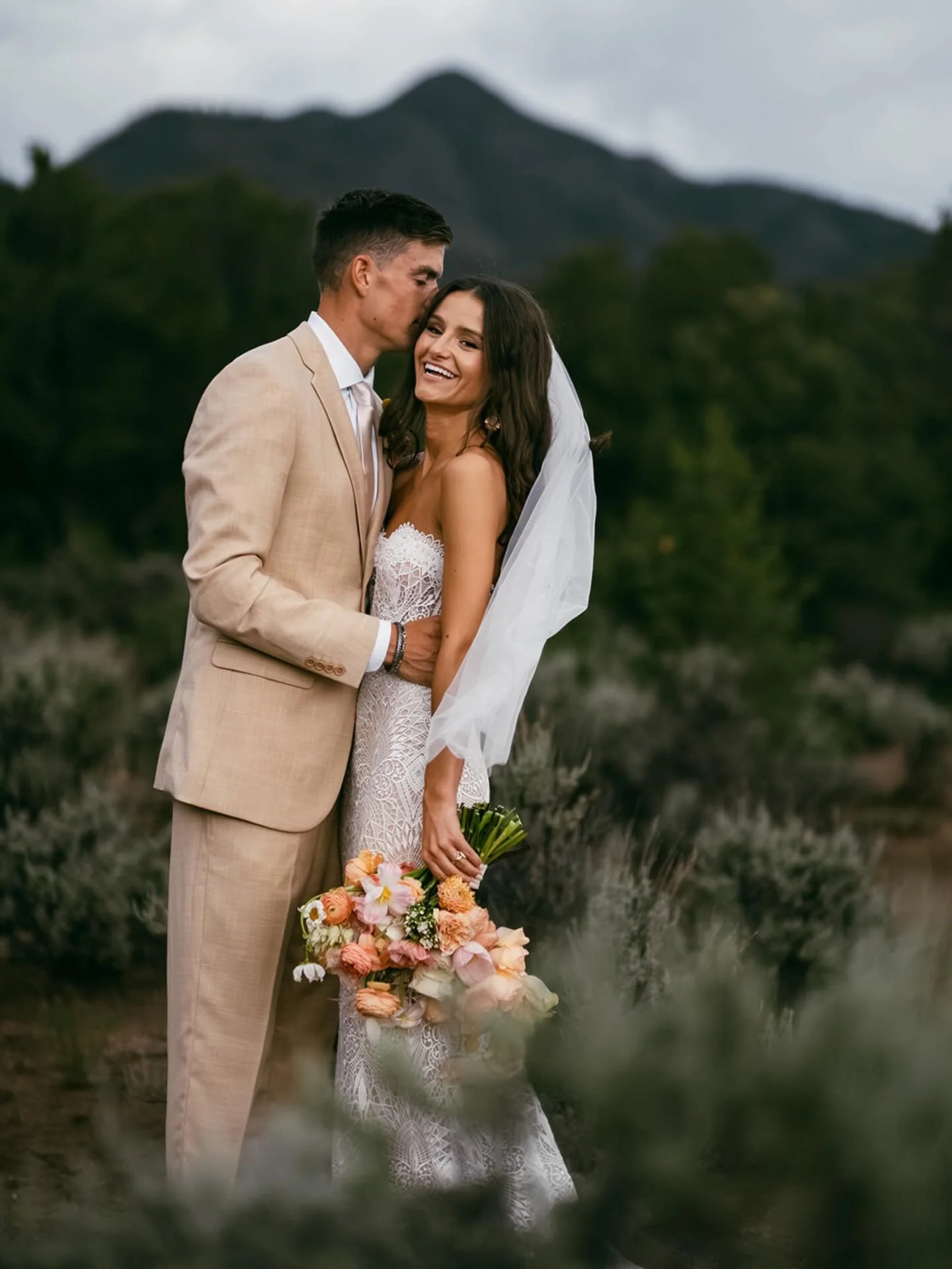 I had a lovely consult call yesterday with a couple planning their wedding at one of my favorite venues in New Mexico, which of course resulted in me spending SO much time going back through old photos to send them so we could discuss the pros and co