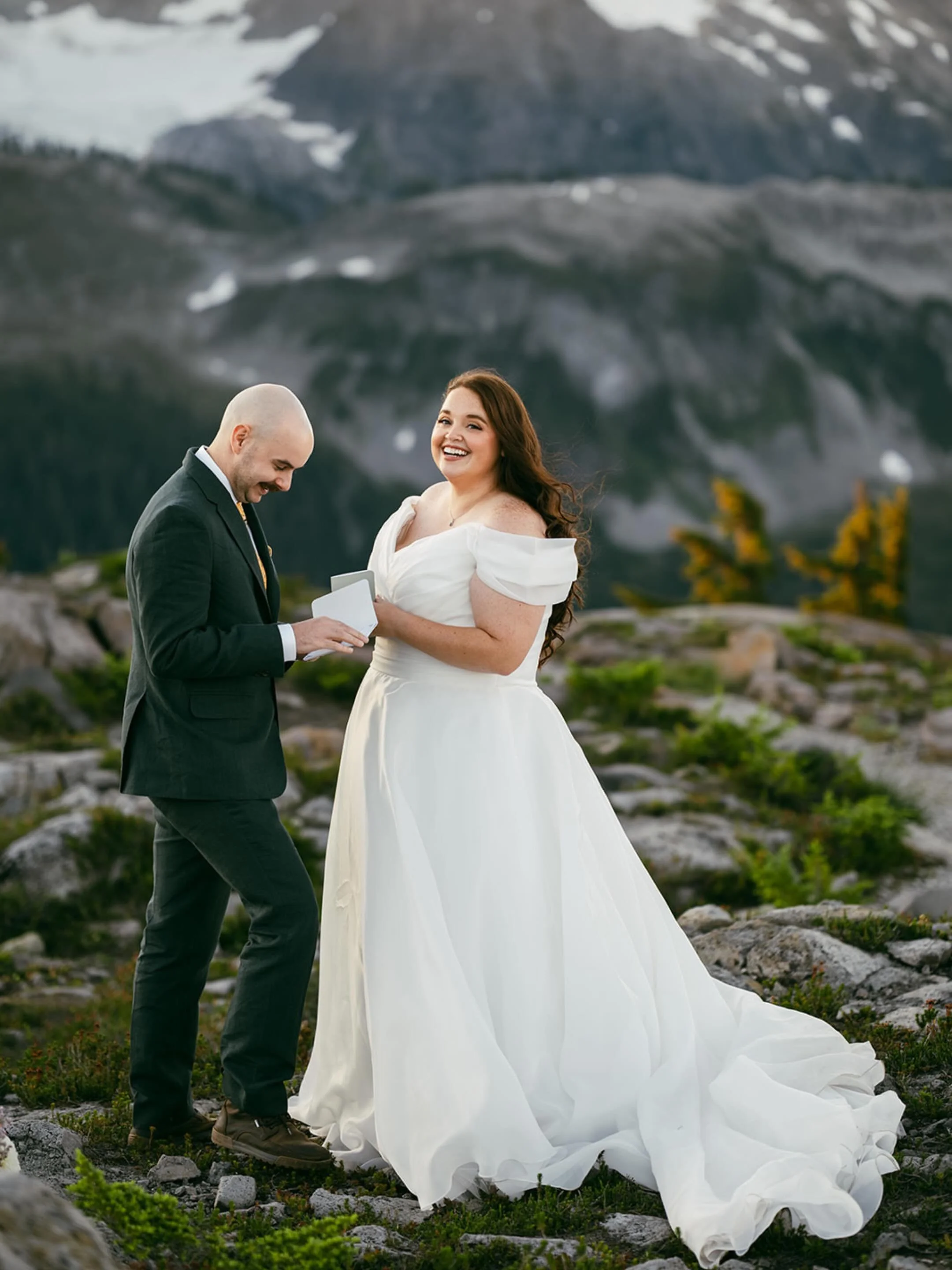 The perfect sunrise elopement at Artist Point ✨

Will &amp; Emily came up to Washington from New Mexico (so obviously we had a lot to connect over) and I loved every second of witnessing their joy to be in the mountains!

There&rsquo;s just something