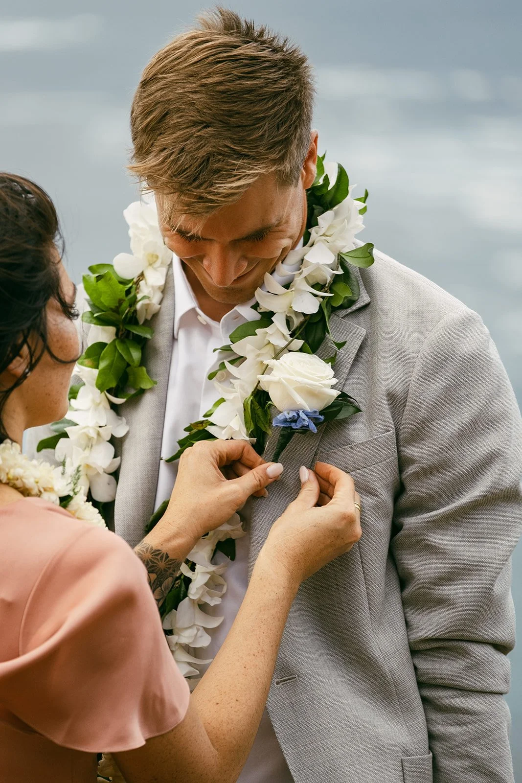 Reagan+Michael-Oahu-Hawaii-Elopement-30.jpg