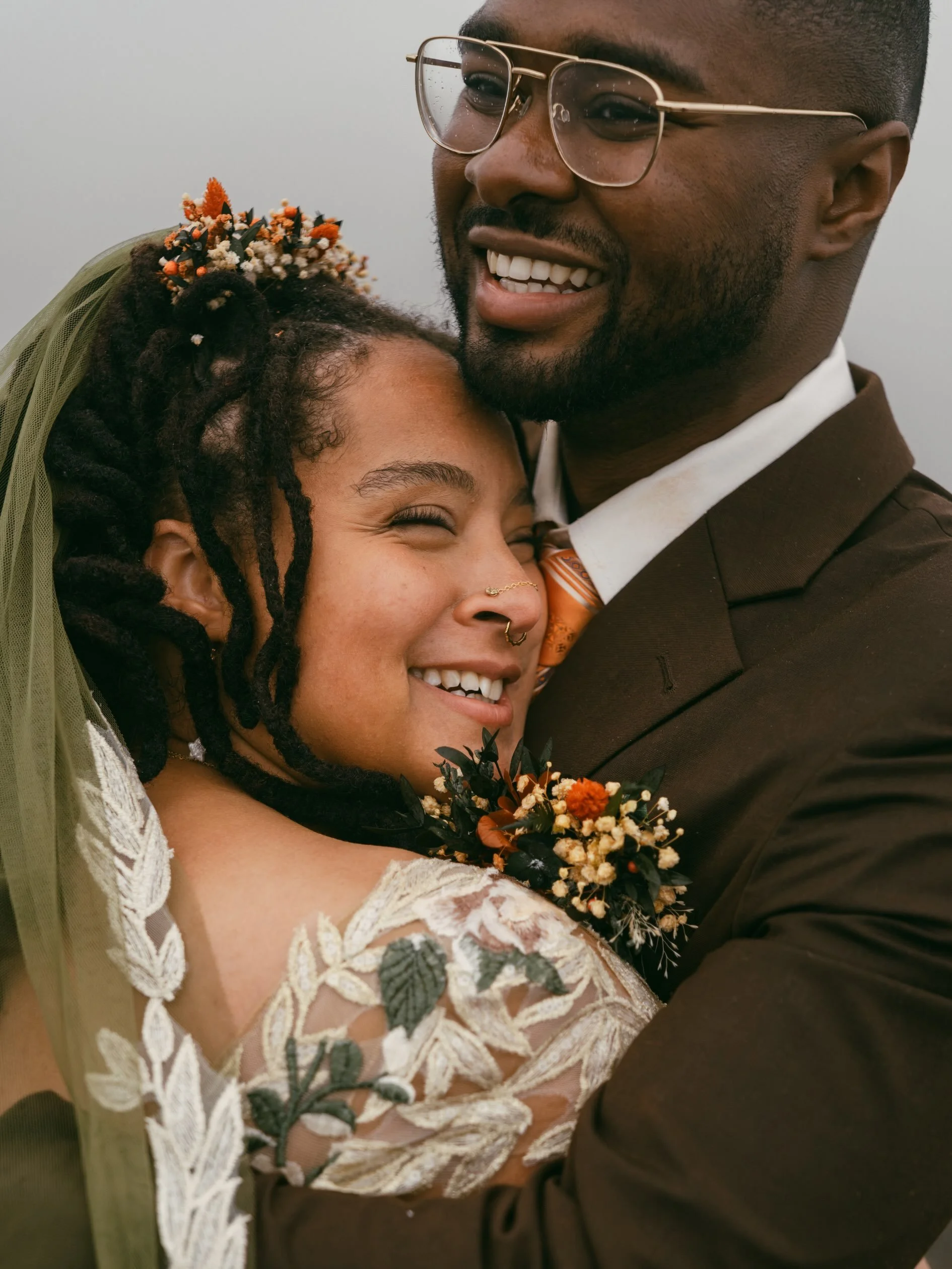 The most amazing couple to work with on a wedding day when schedules had to be thrown out the window 🙌

Any wedding vendor will tell you&mdash;the ability to be flexible and still have fun is probably the best compliment you can get! 

When you get 