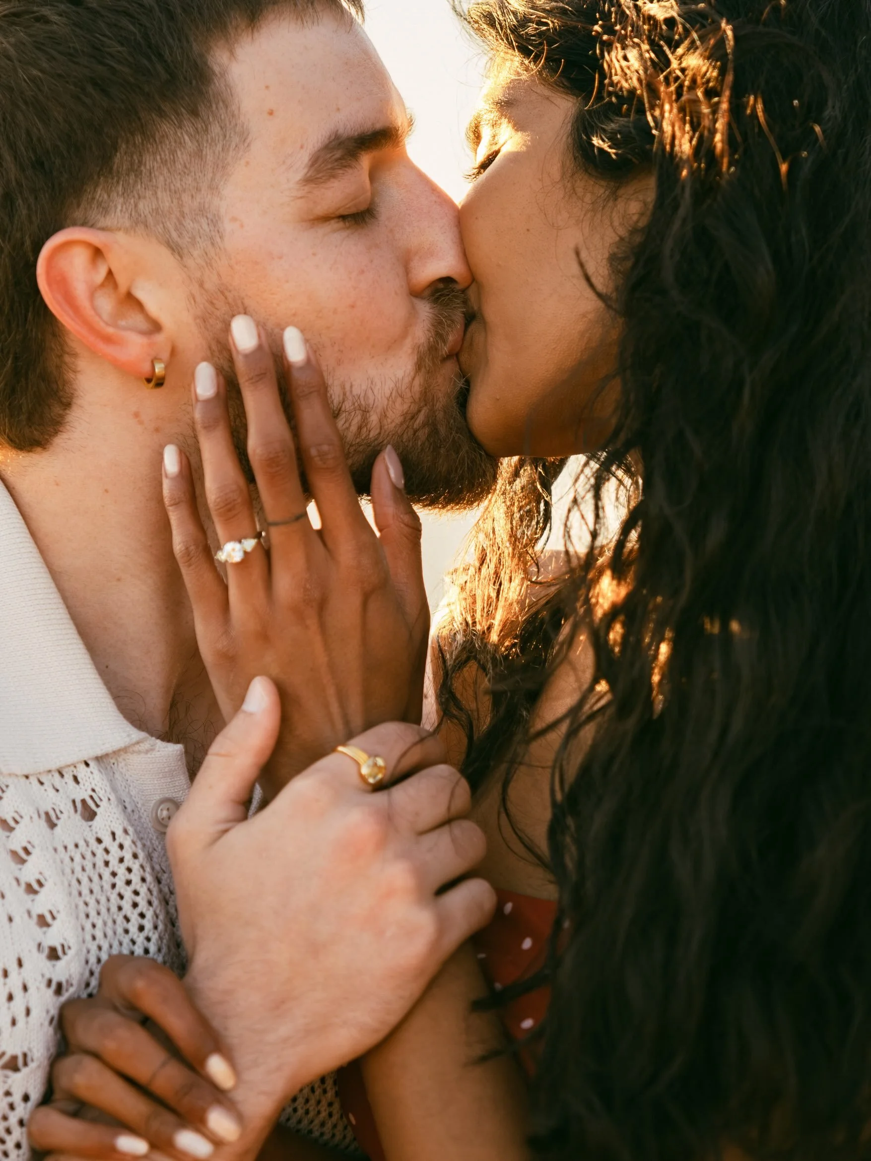 The most magical sunset proposal in the mountains ✨

When the light is perfect, the couple is riding the high of beautiful emotions, and we have the space (almost) entirely to ourselves&hellip;it&rsquo;s like the universe has chosen to honor you with