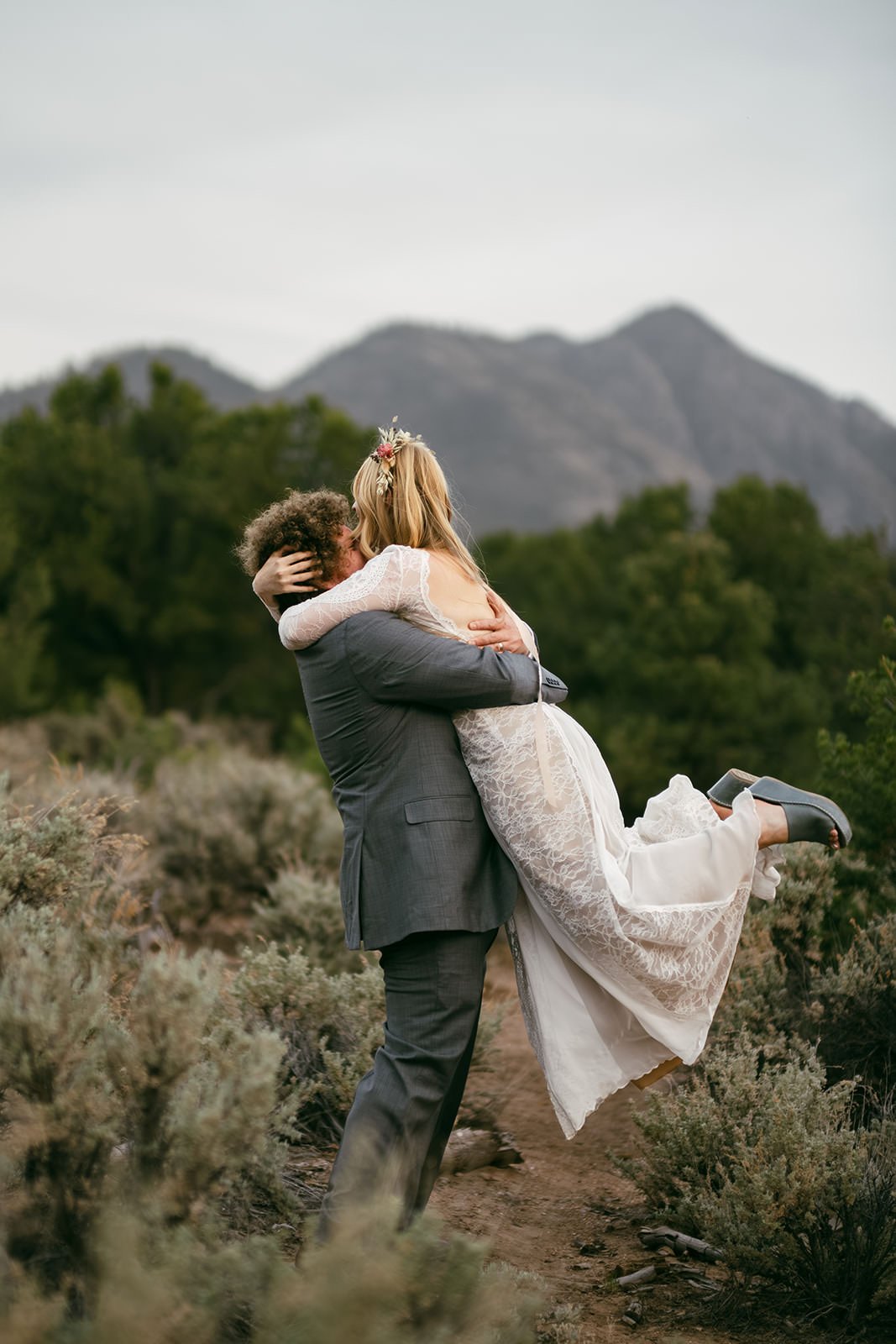 M&K-TheStakeout-Taos-436.jpg